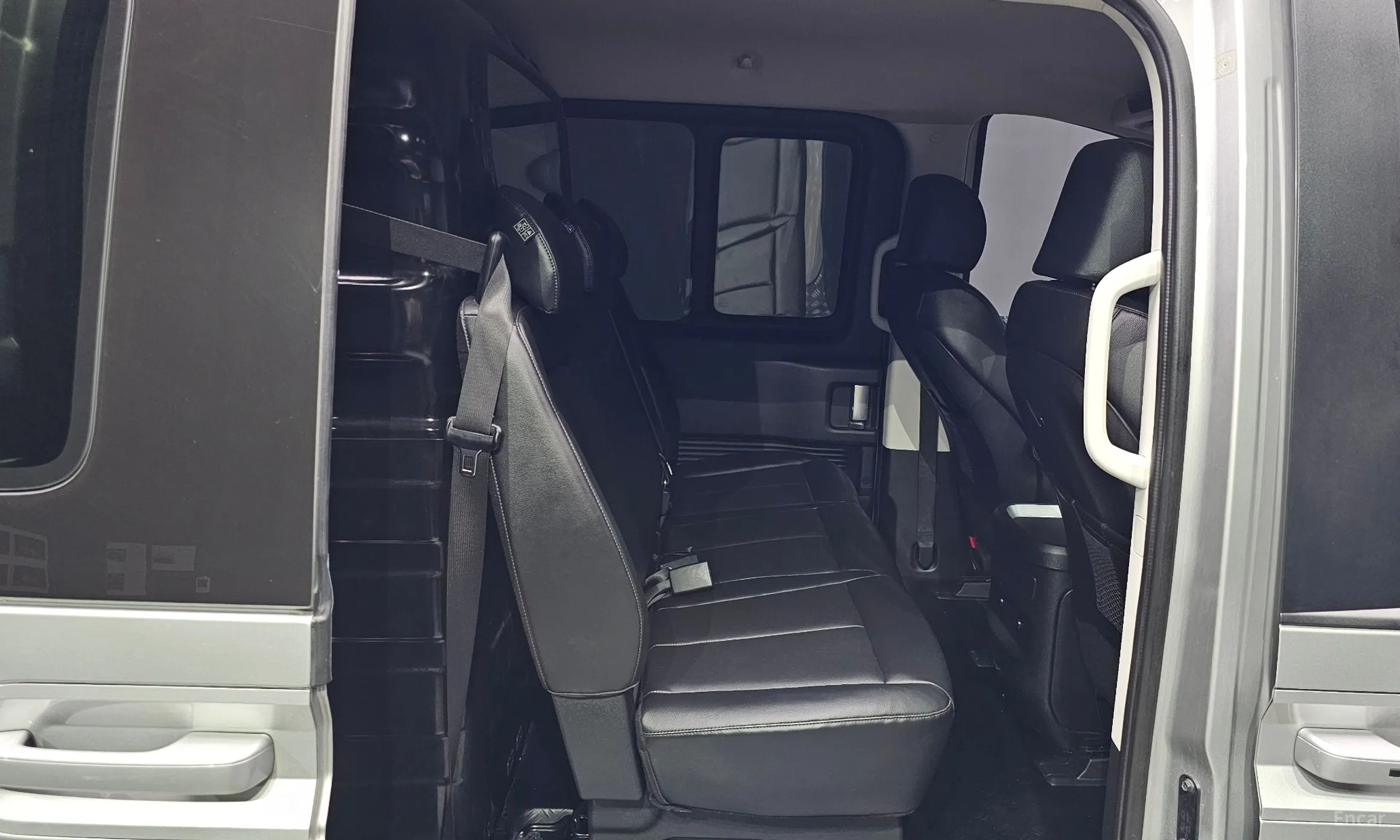 Hyundai Staria превью 12