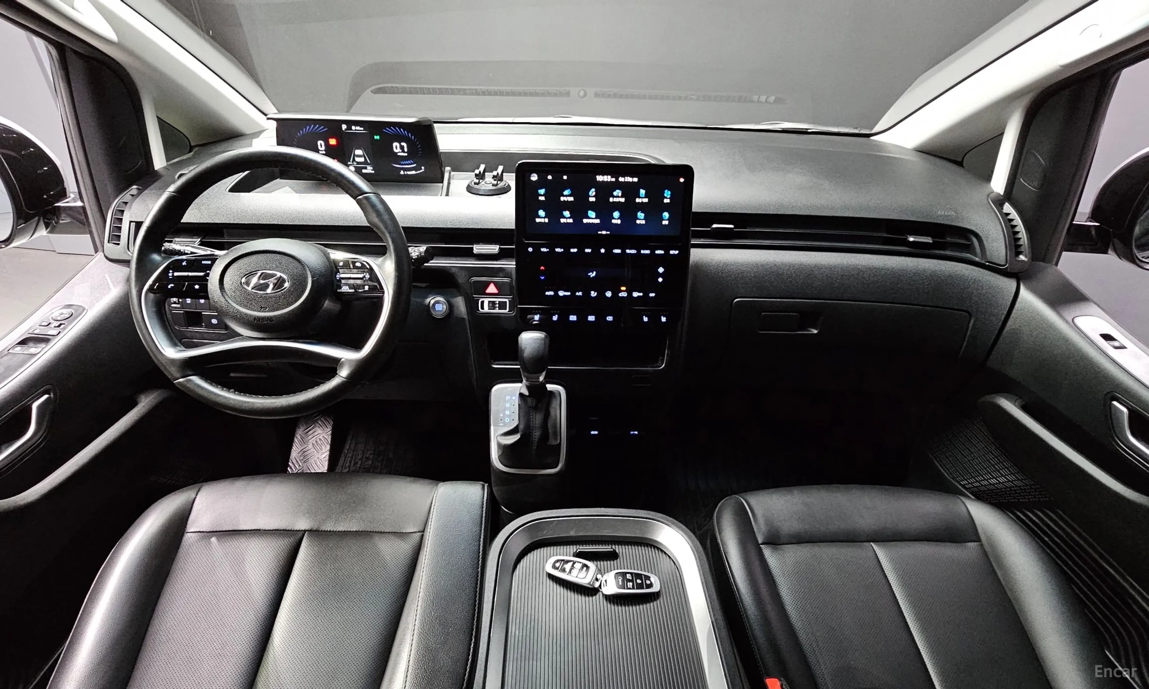 Hyundai Staria превью 7
