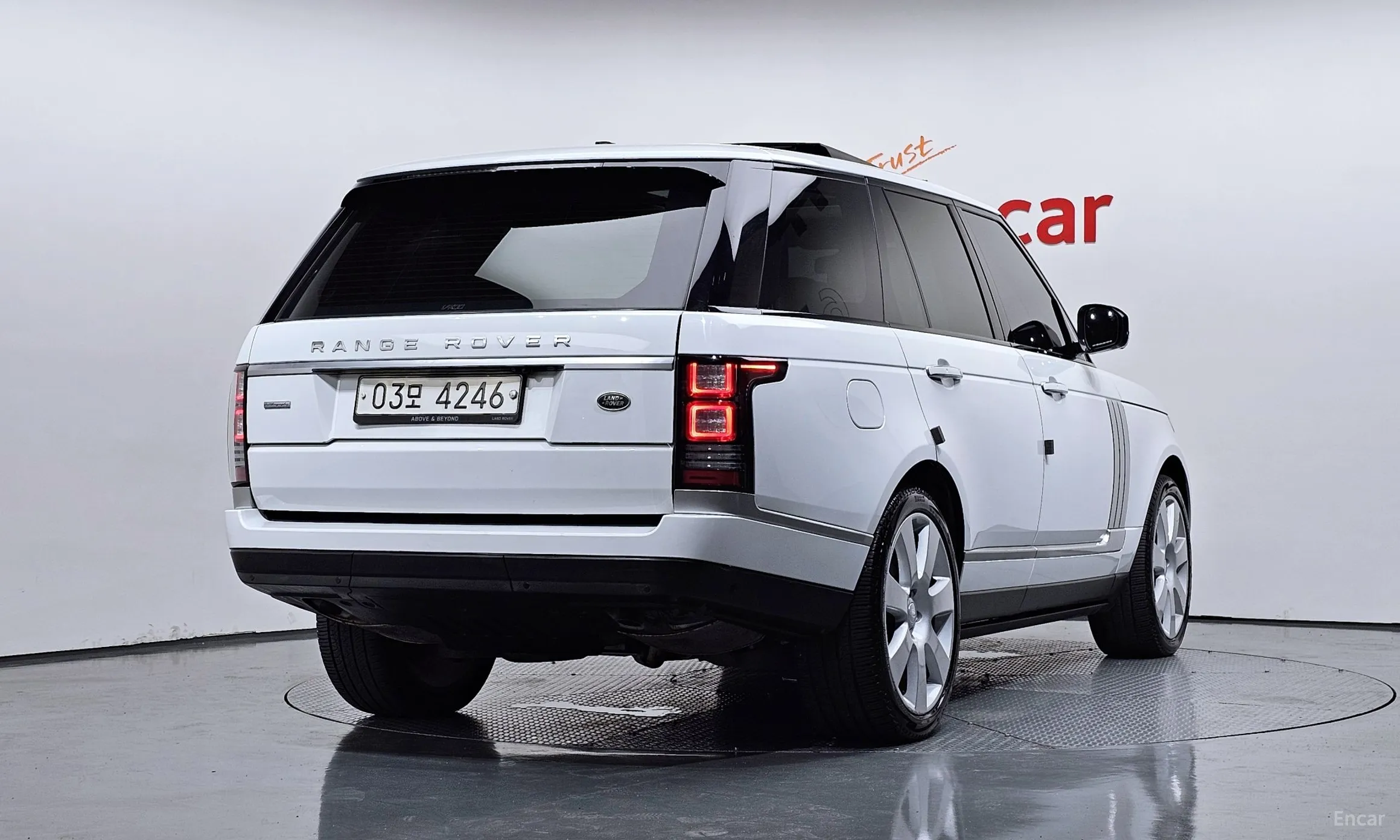 Land Rover Range Rover 4th Generation превью 2