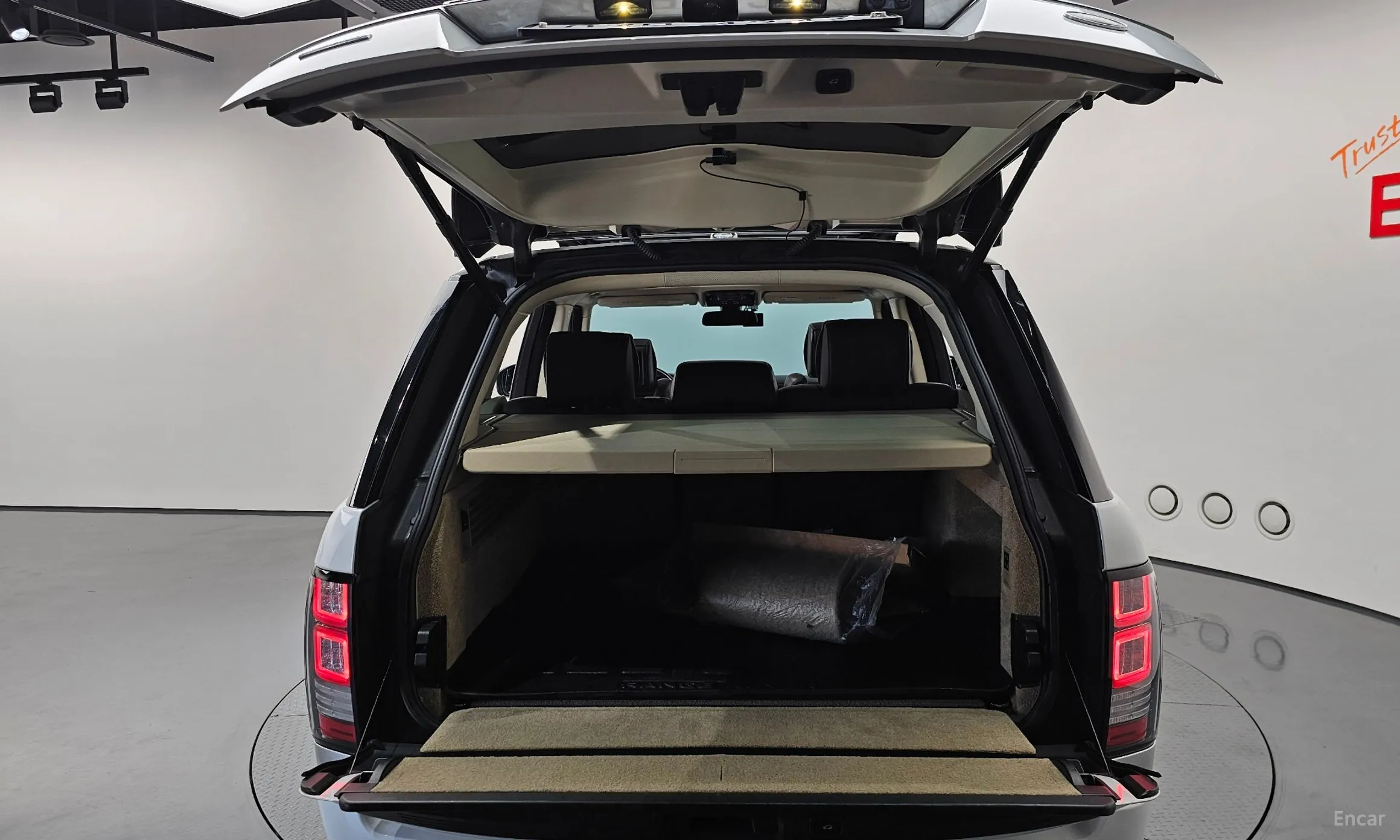 Land Rover Range Rover 4th Generation превью 20