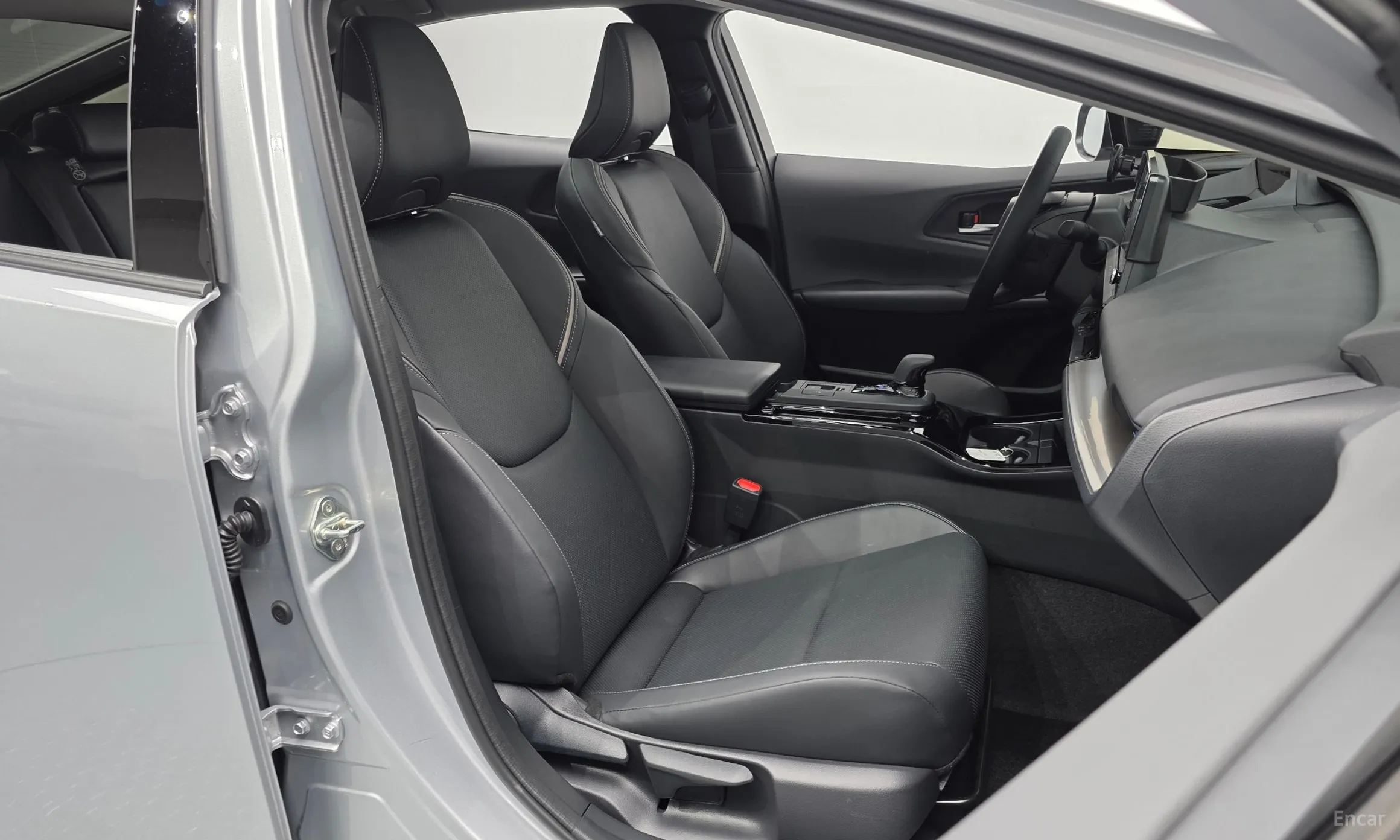Toyota Prius 5th Generation превью 12