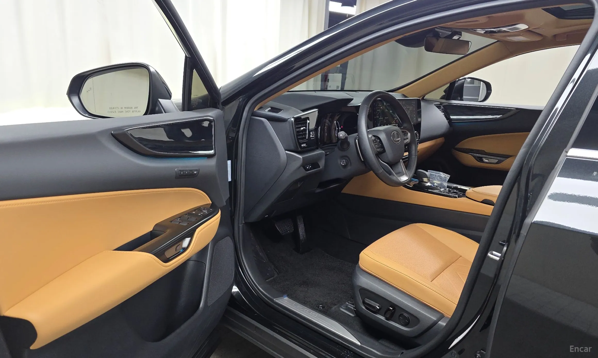 Lexus NX450h + 2nd Gen превью 10