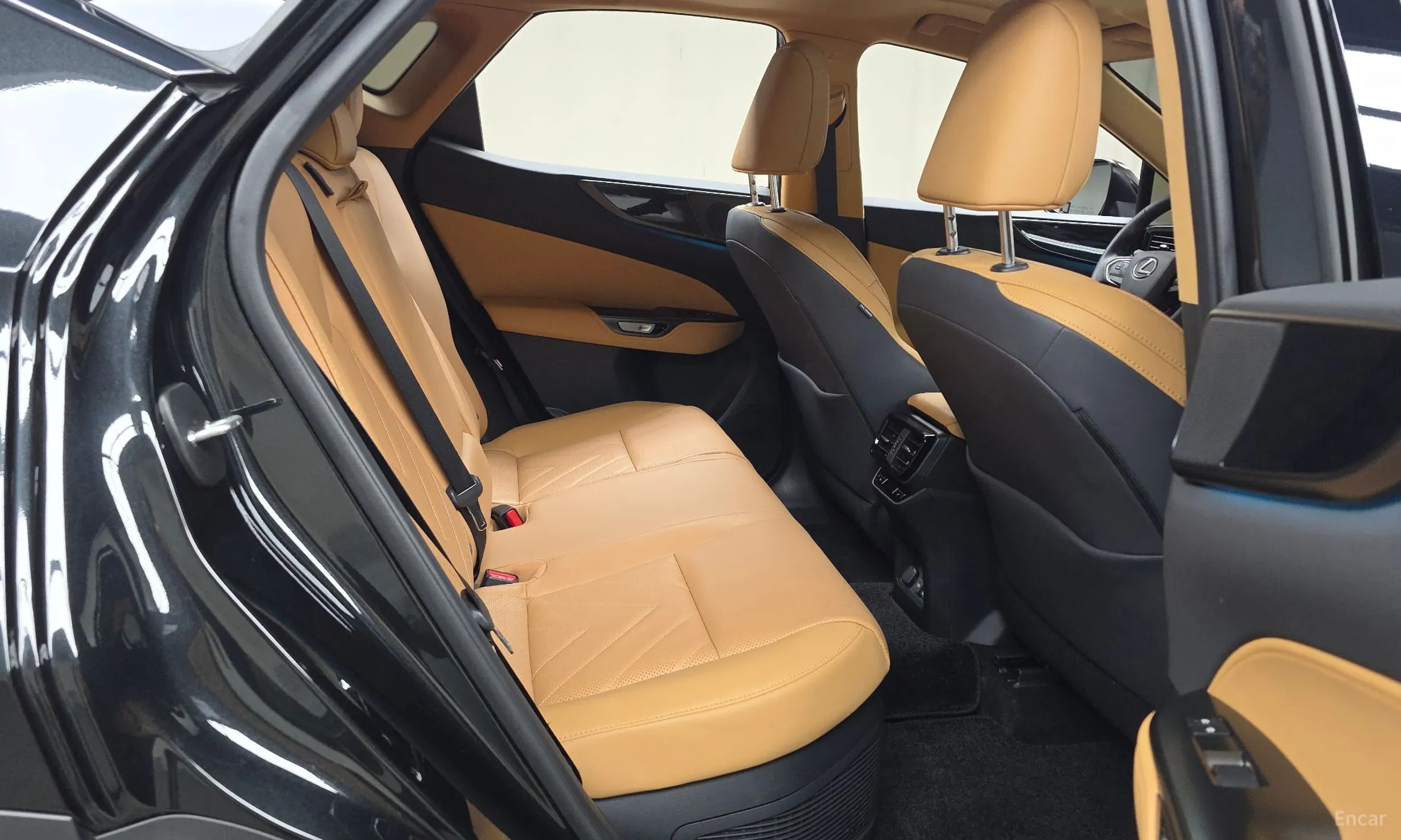Lexus NX450h + 2nd Gen превью 12