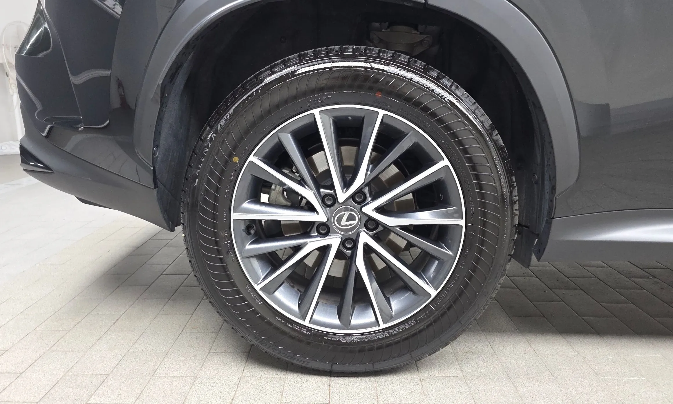 Lexus NX450h + 2nd Gen превью 5