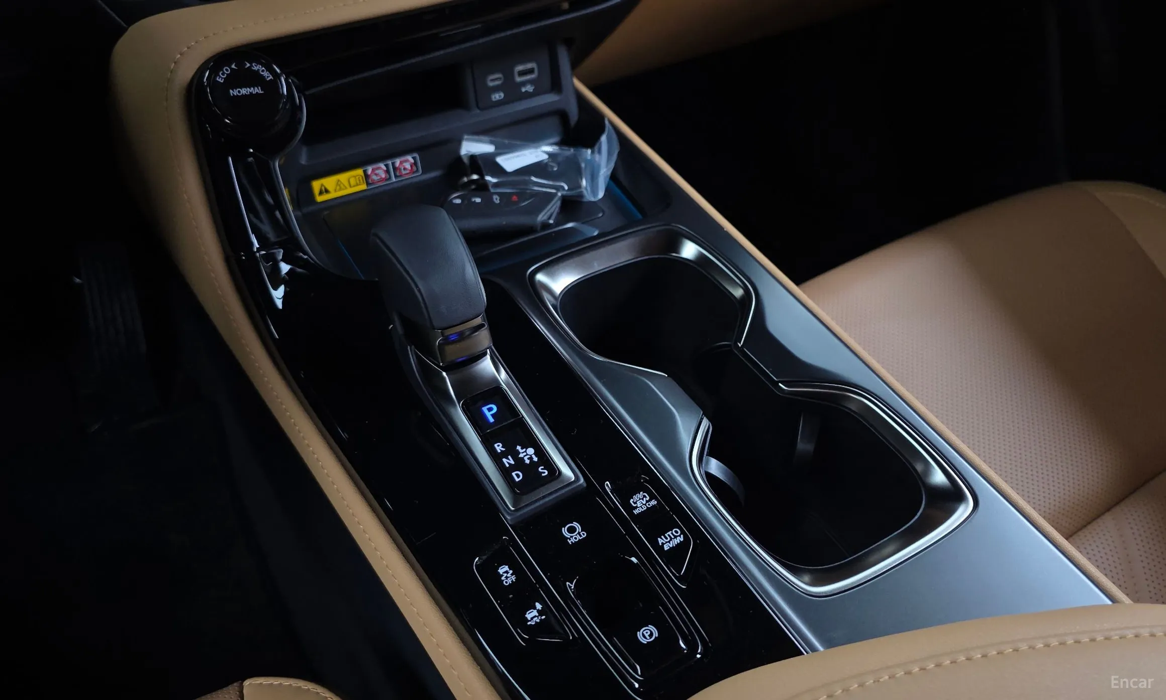 Lexus NX450h + 2nd Gen превью 9
