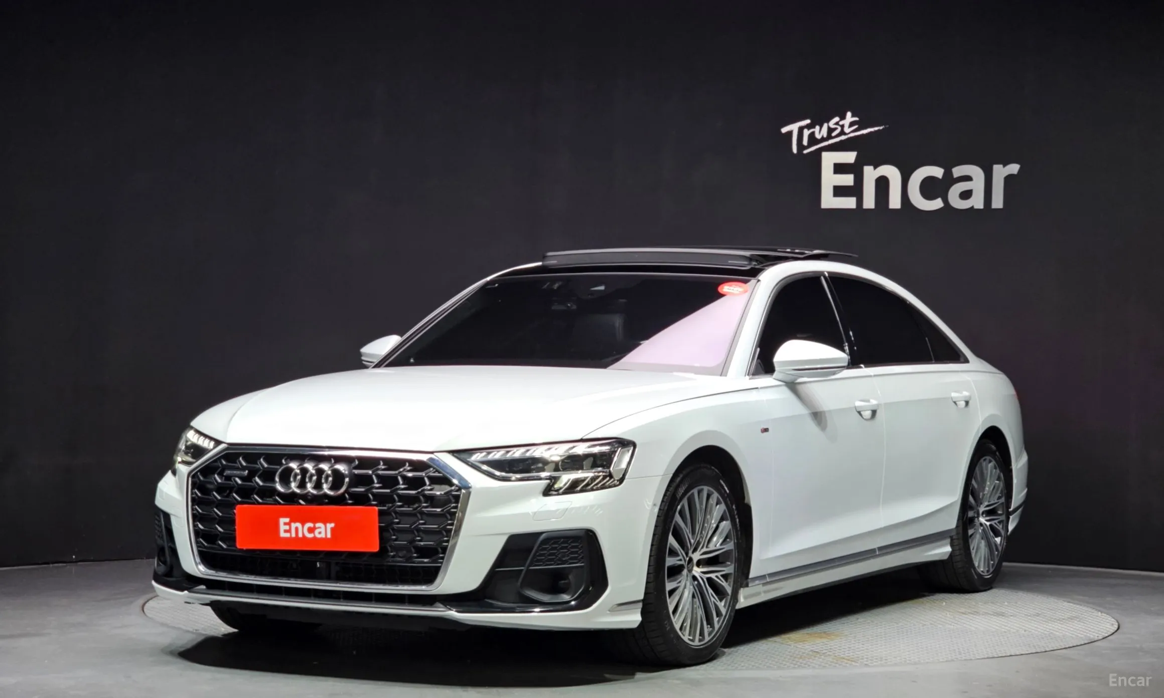 Audi A8 (D5)