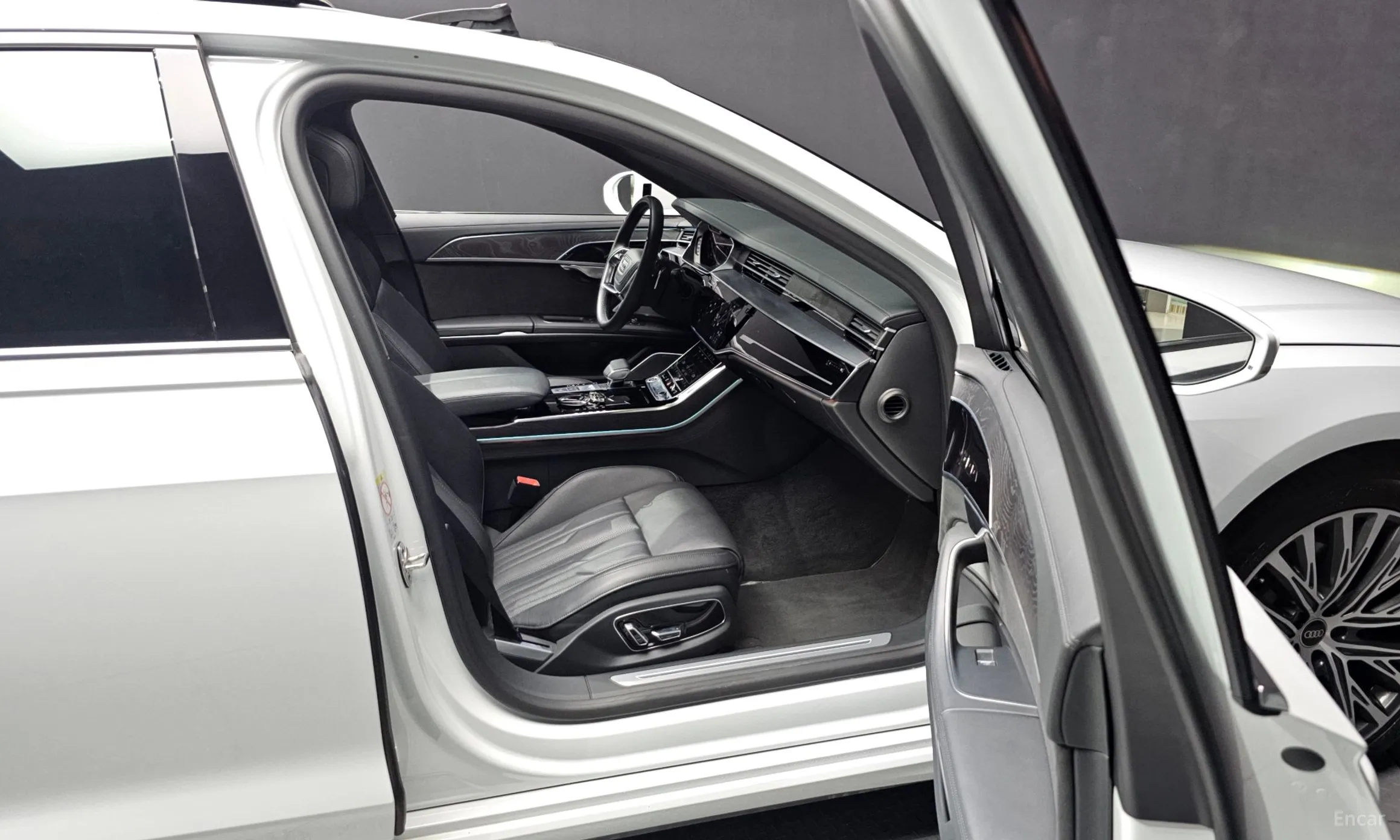Audi A8 (D5) превью 18