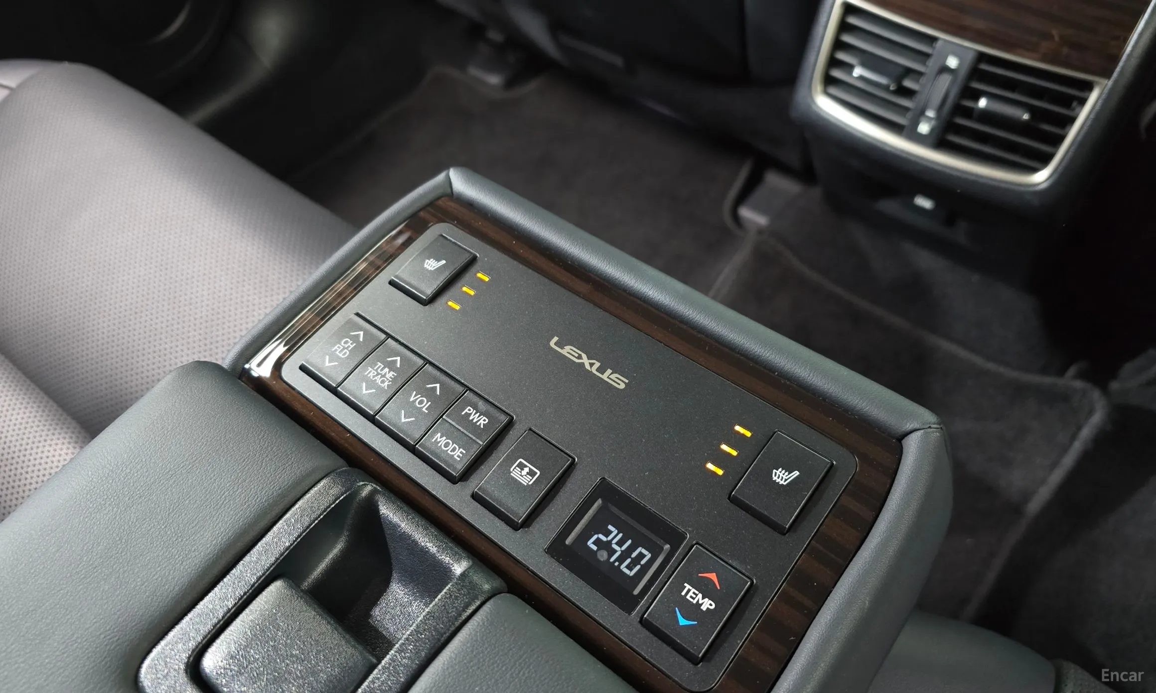 Lexus New ES300h превью 15