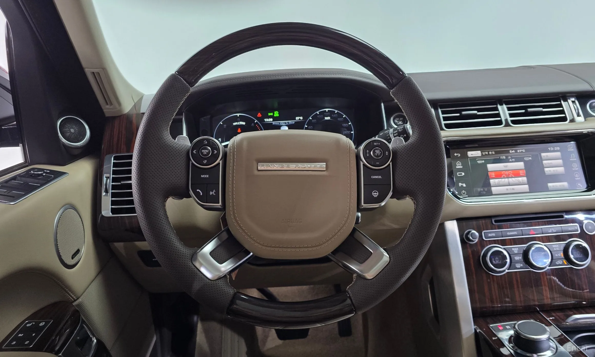 Land Rover Range Rover 4th Generation превью 13