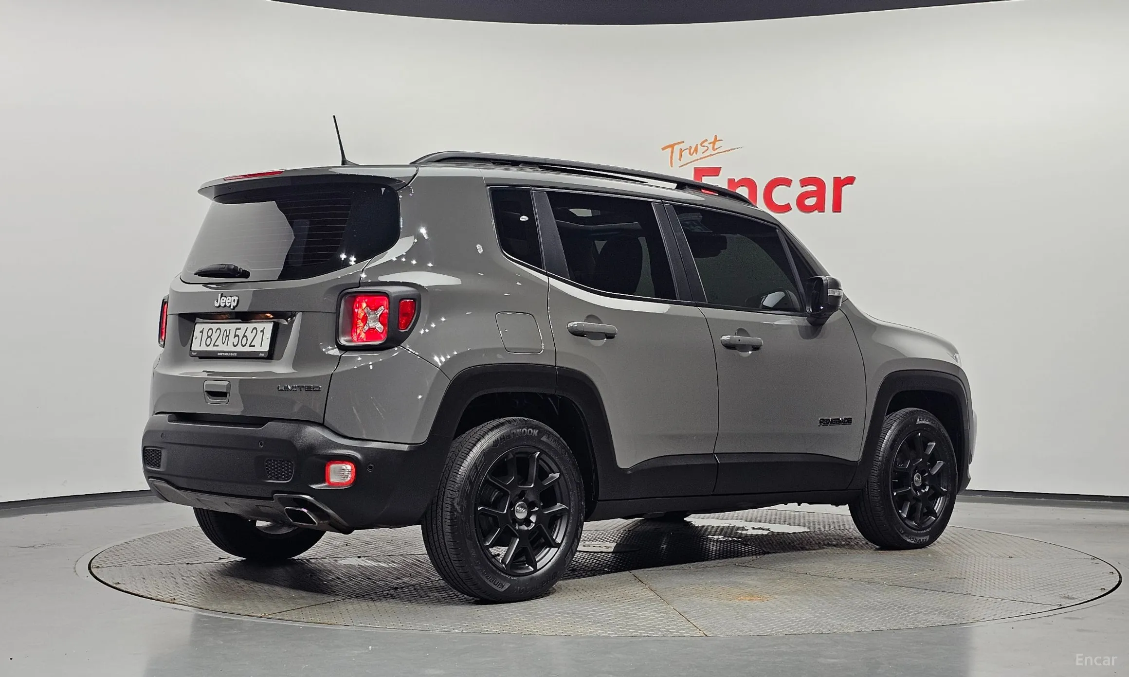 Jeep Renegade превью 2