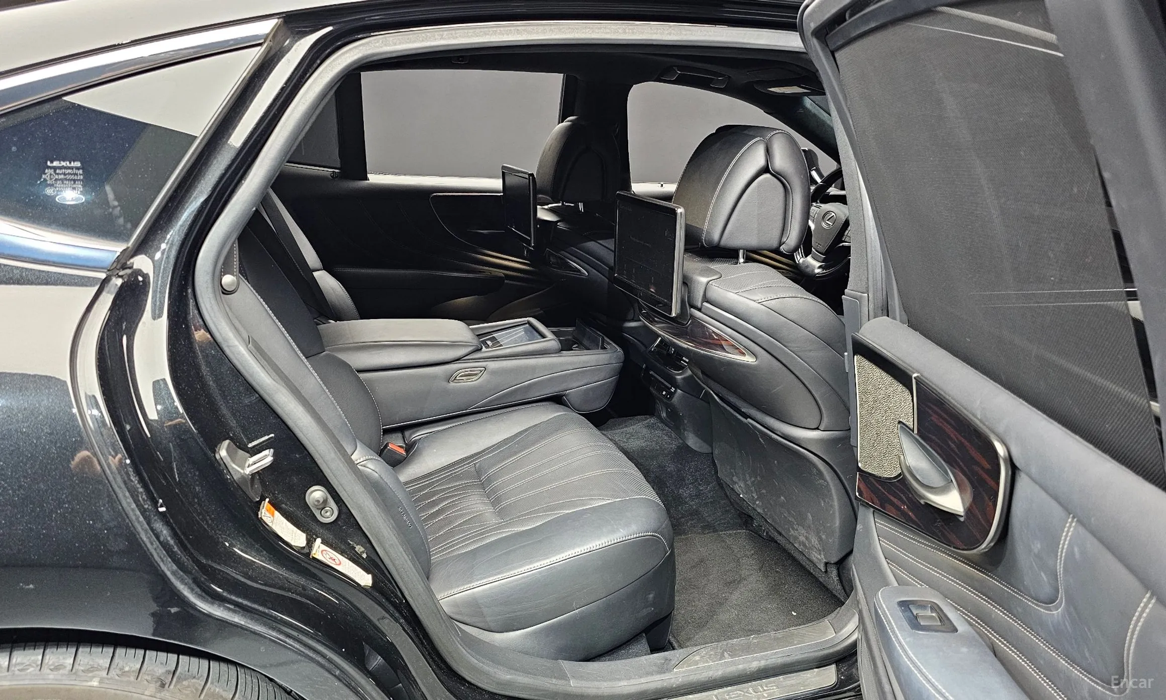Lexus LS500h Gen 5 превью 13