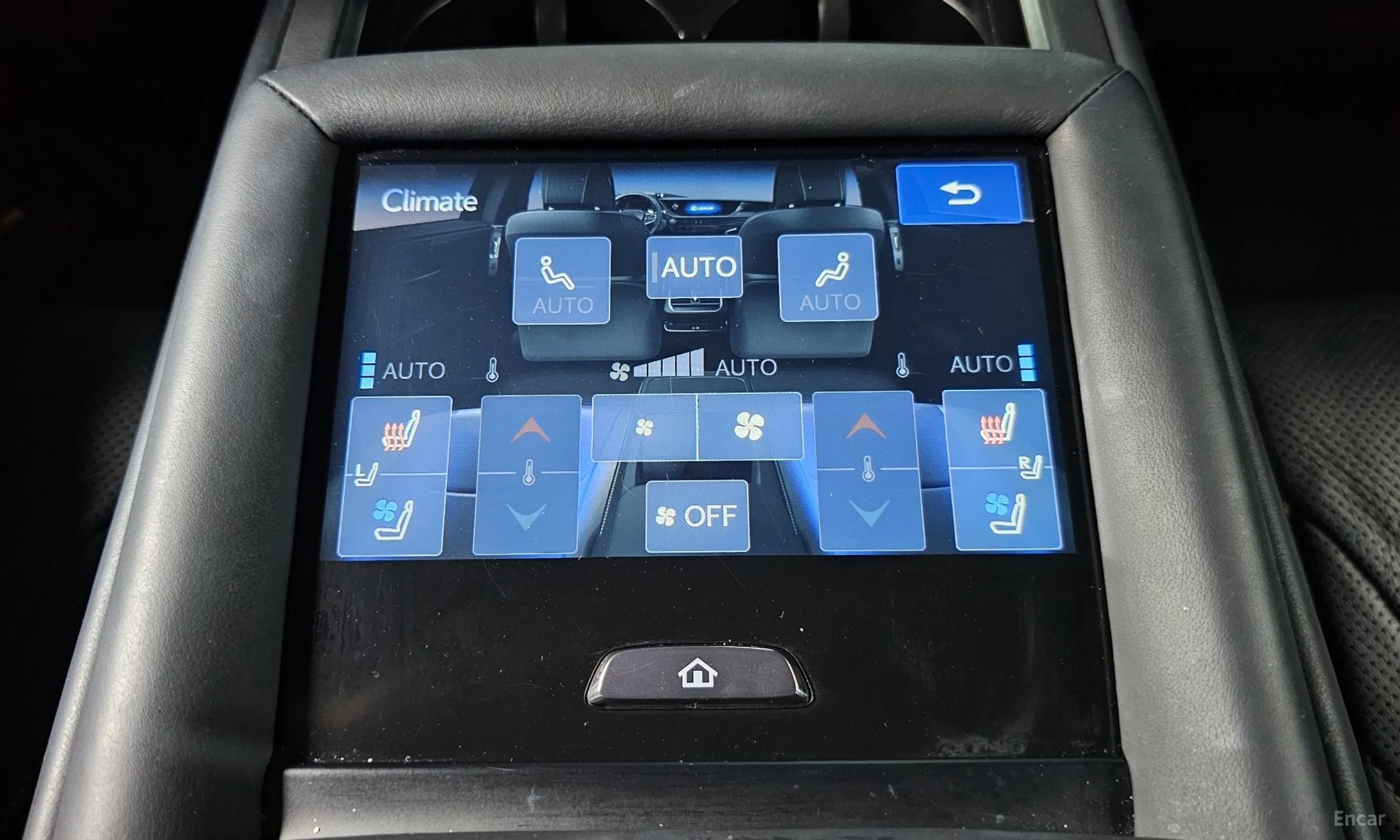 Lexus LS500h Gen 5 превью 20