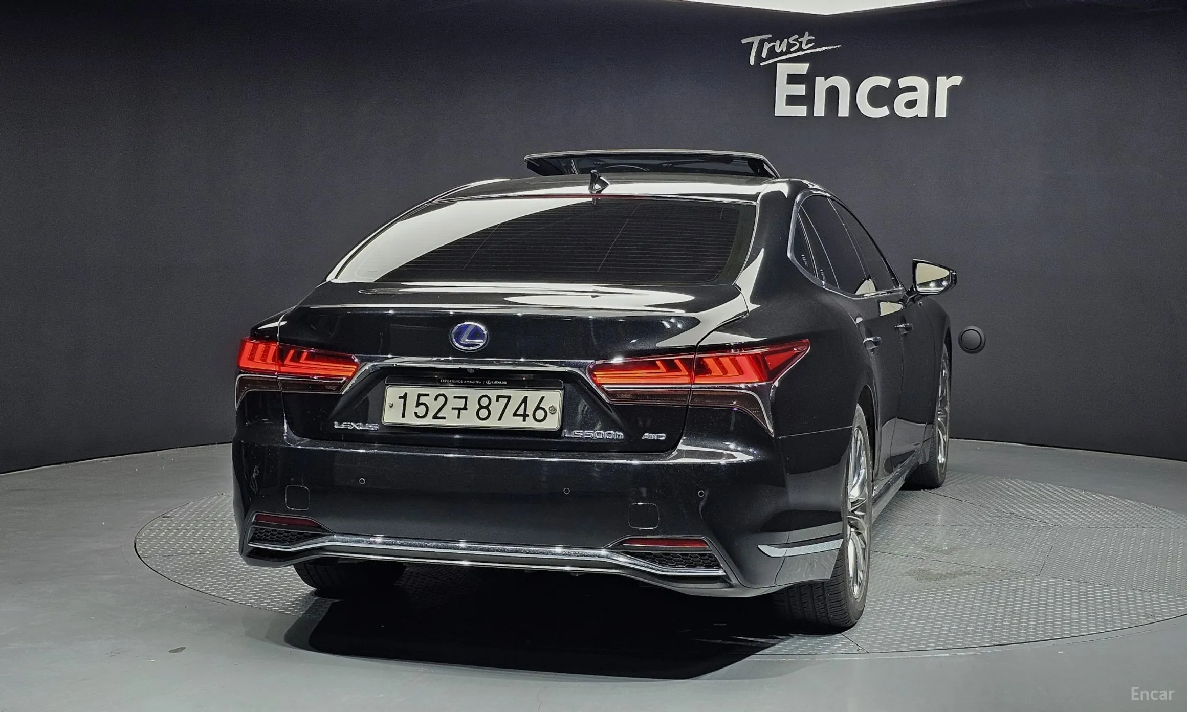 Lexus LS500h Gen 5 превью 4
