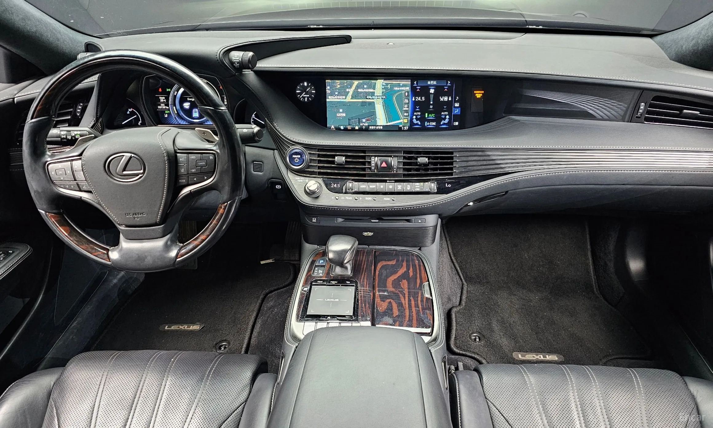 Lexus LS500h Gen 5 превью 7