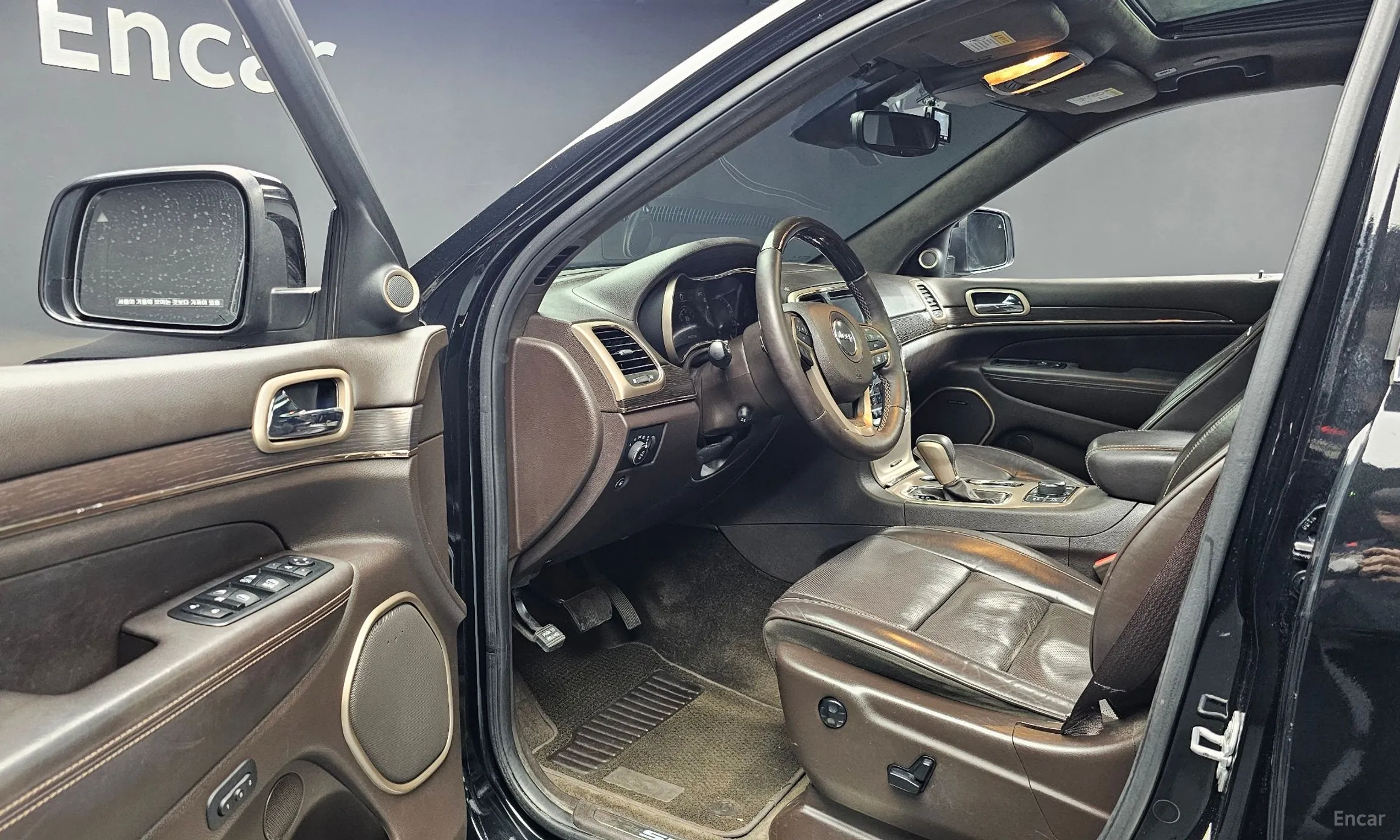 Jeep Grand Cherokee превью 10