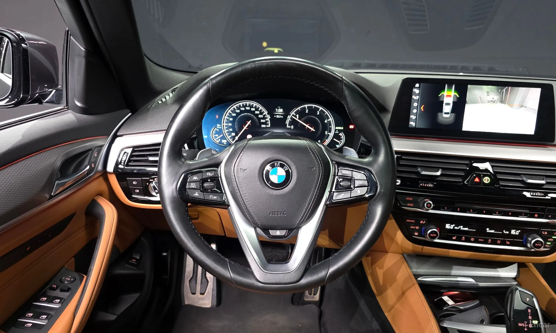 BMW 5 Series (G30) превью 13