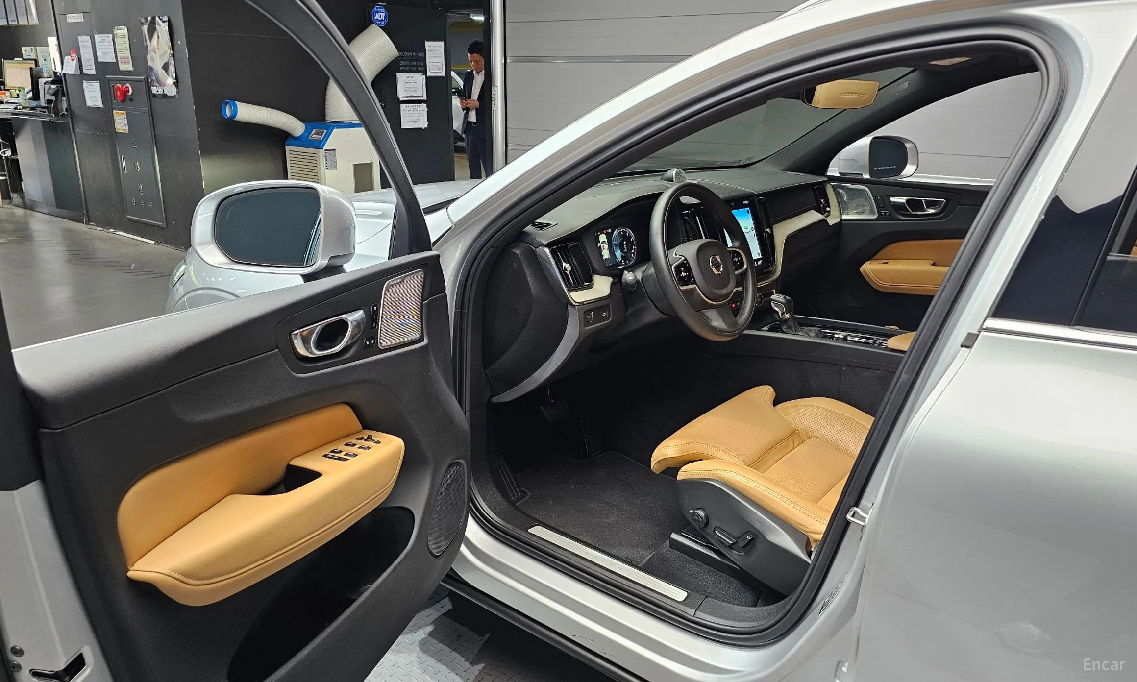Volvo XC60 Gen 2 превью 10
