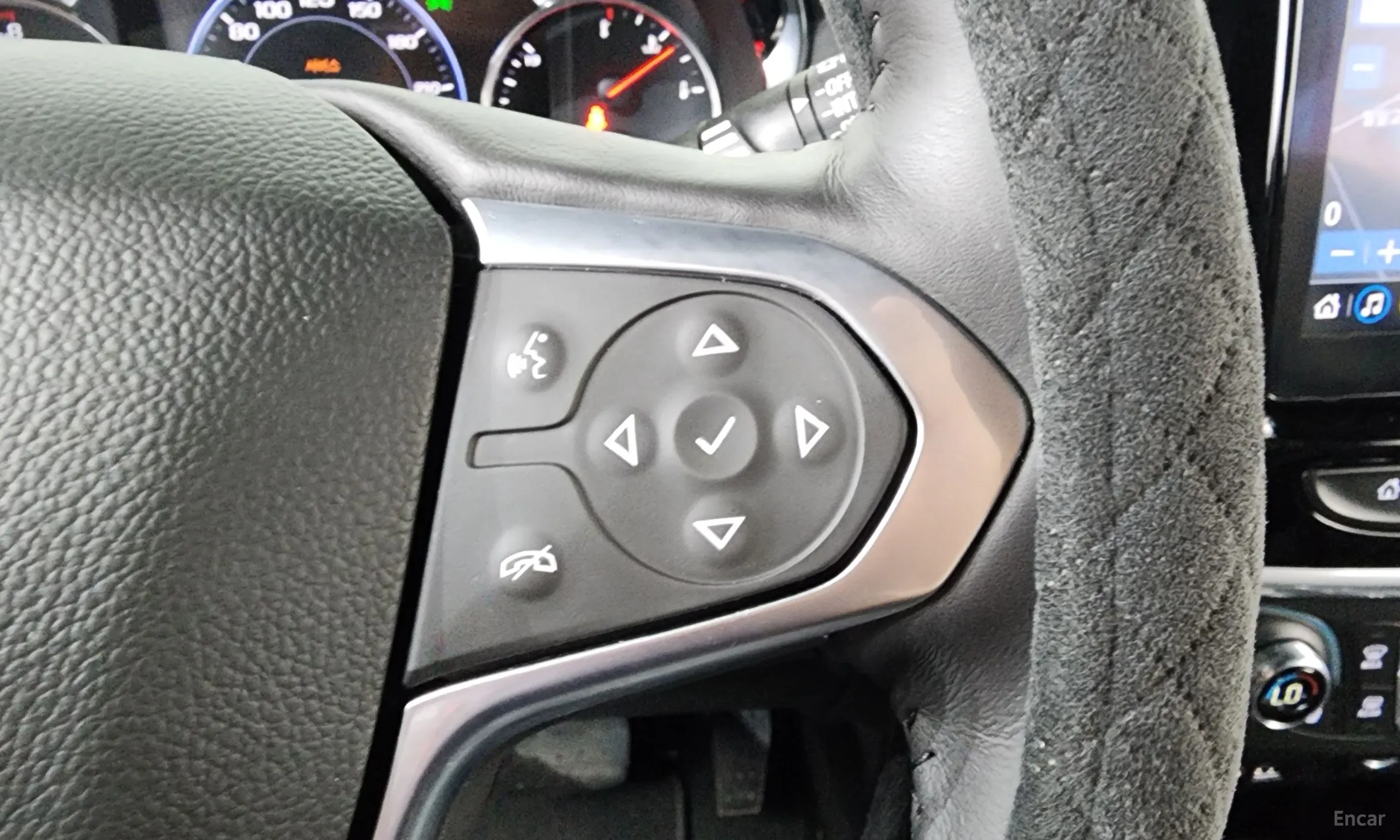 Chevrolet (GM Daewoo) Traverse превью 16