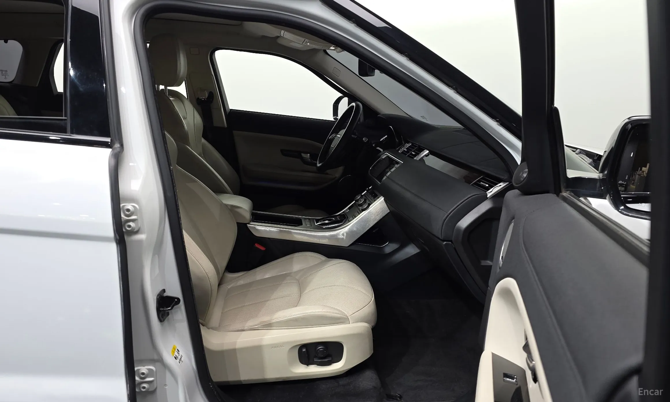 Land Rover Range Rover Evoque превью 11