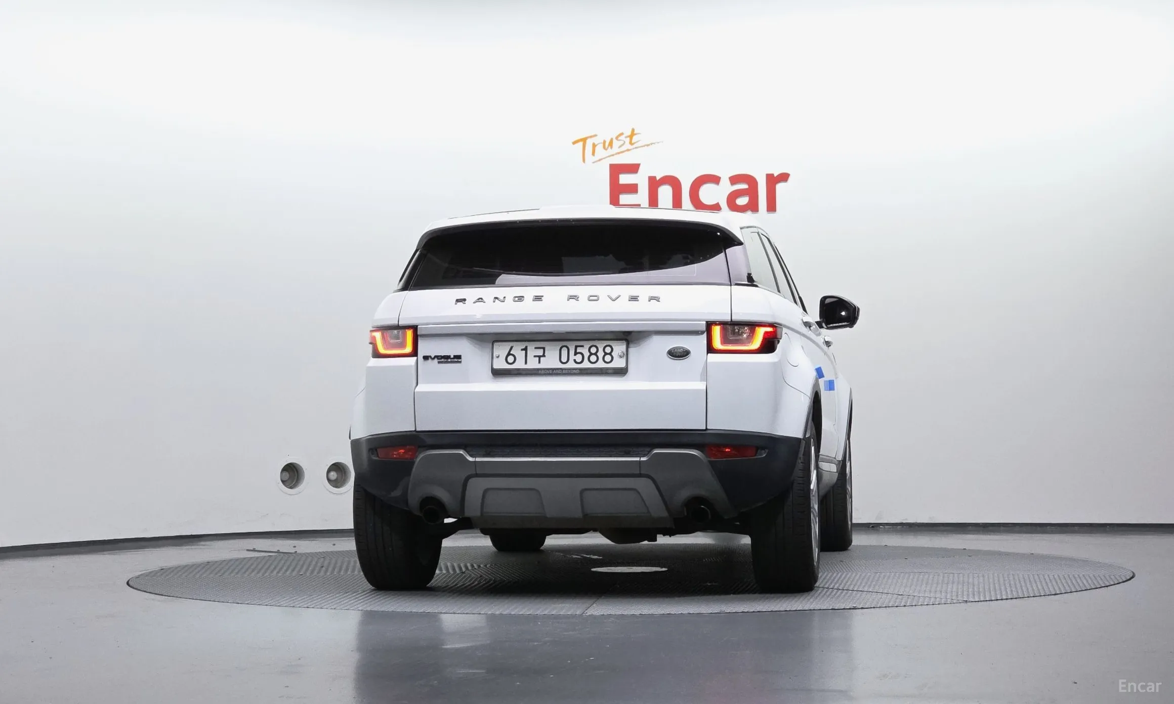 Land Rover Range Rover Evoque превью 4