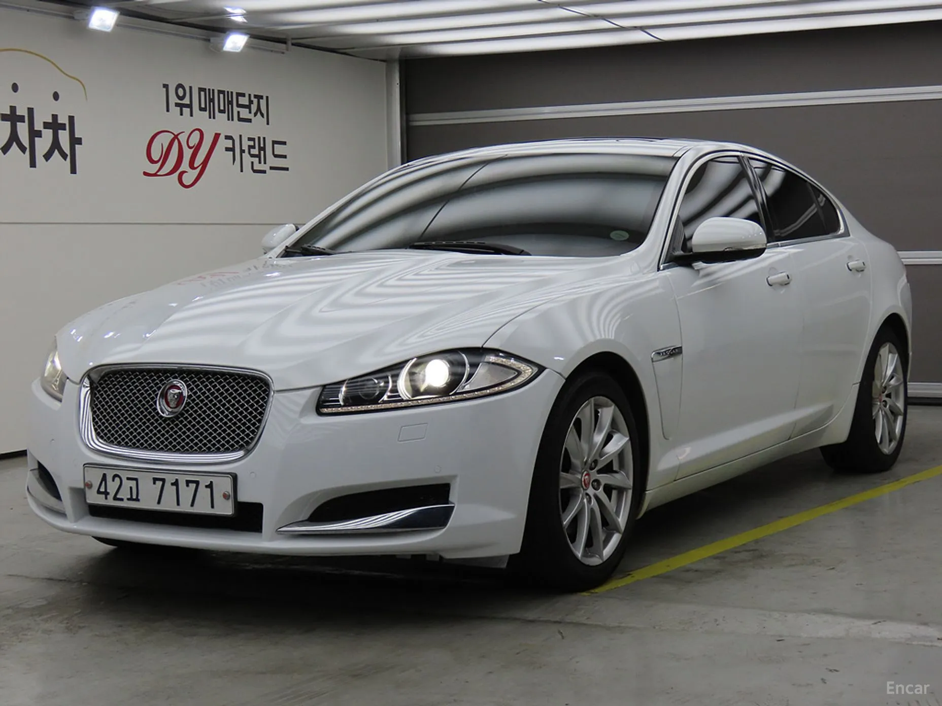 Jaguar New XF