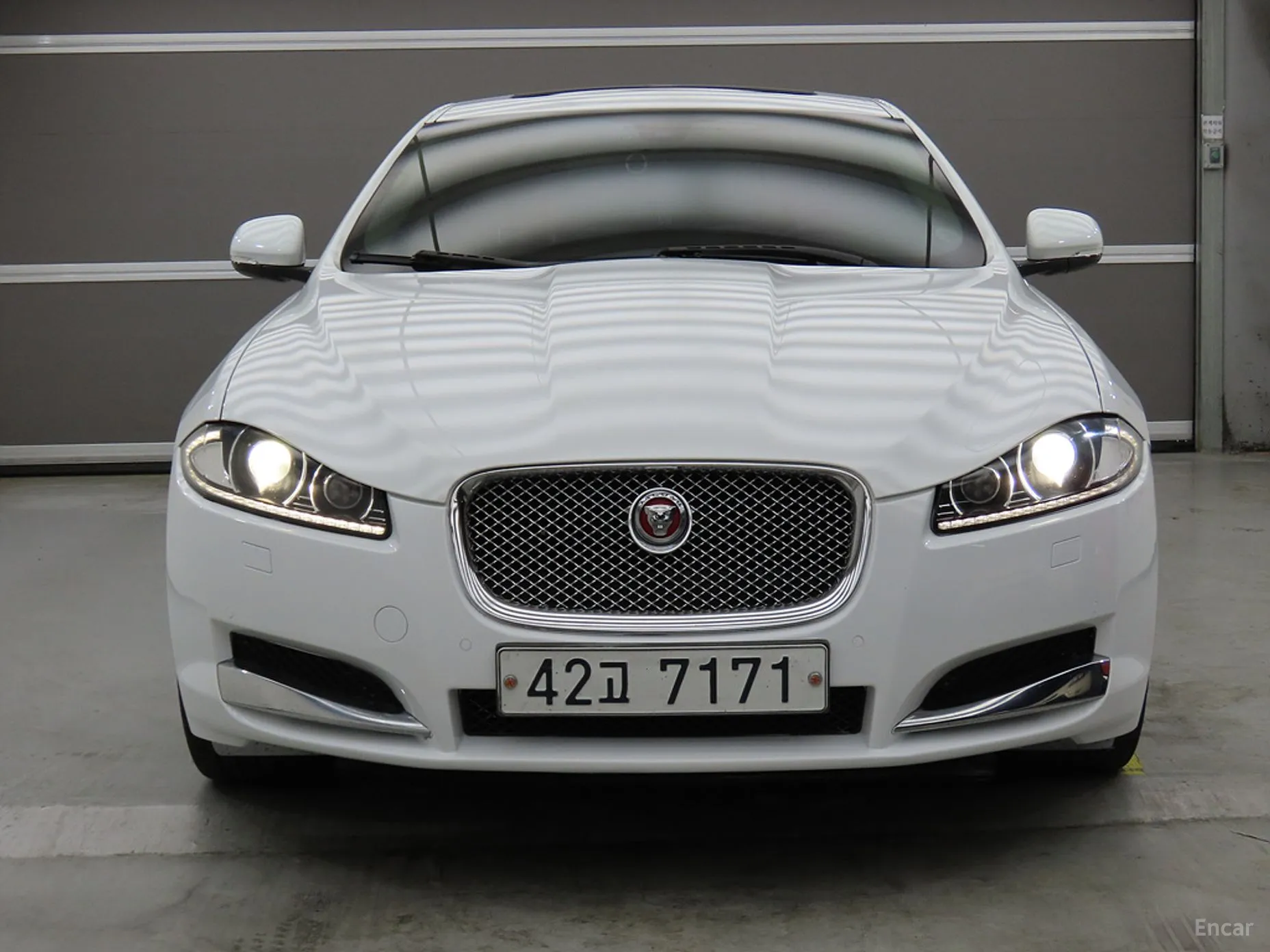 Jaguar New XF