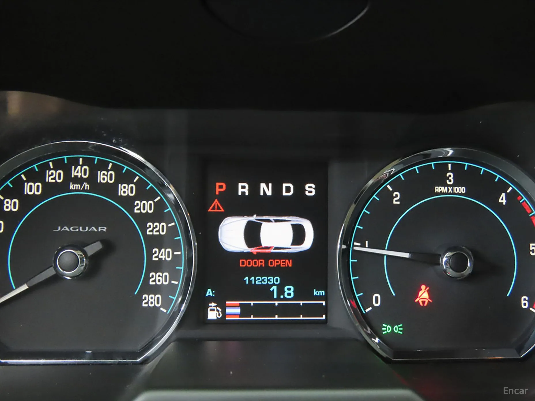 Jaguar New XF превью 8