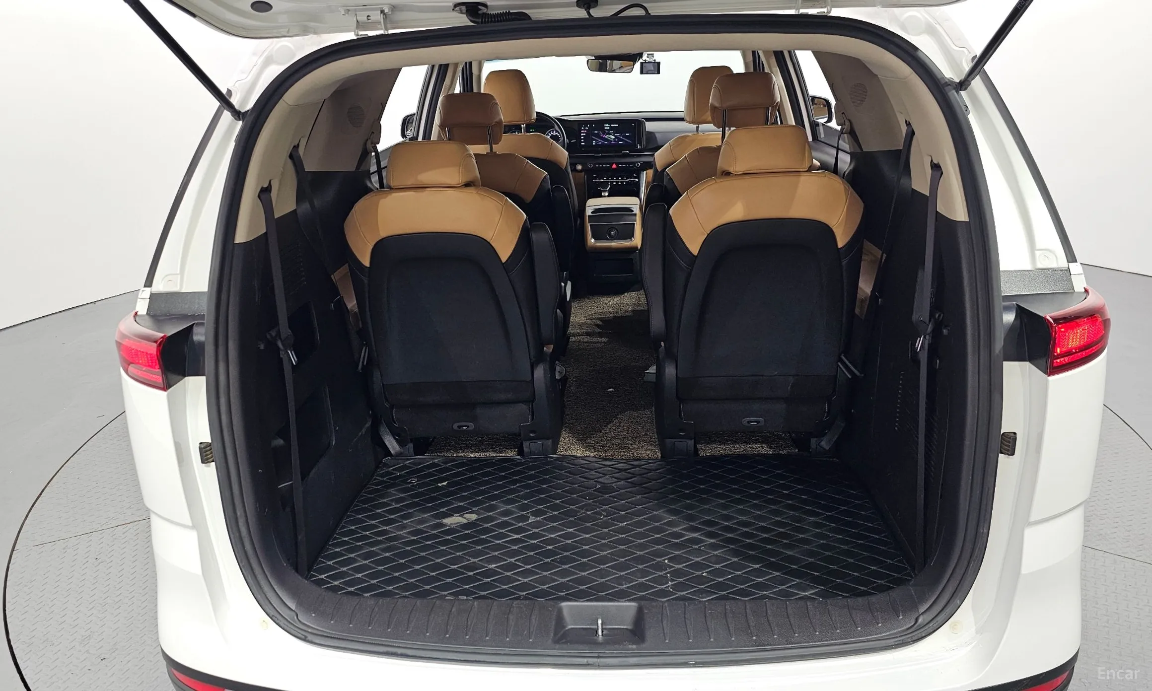 Kia Carnival Gen 4 превью 20