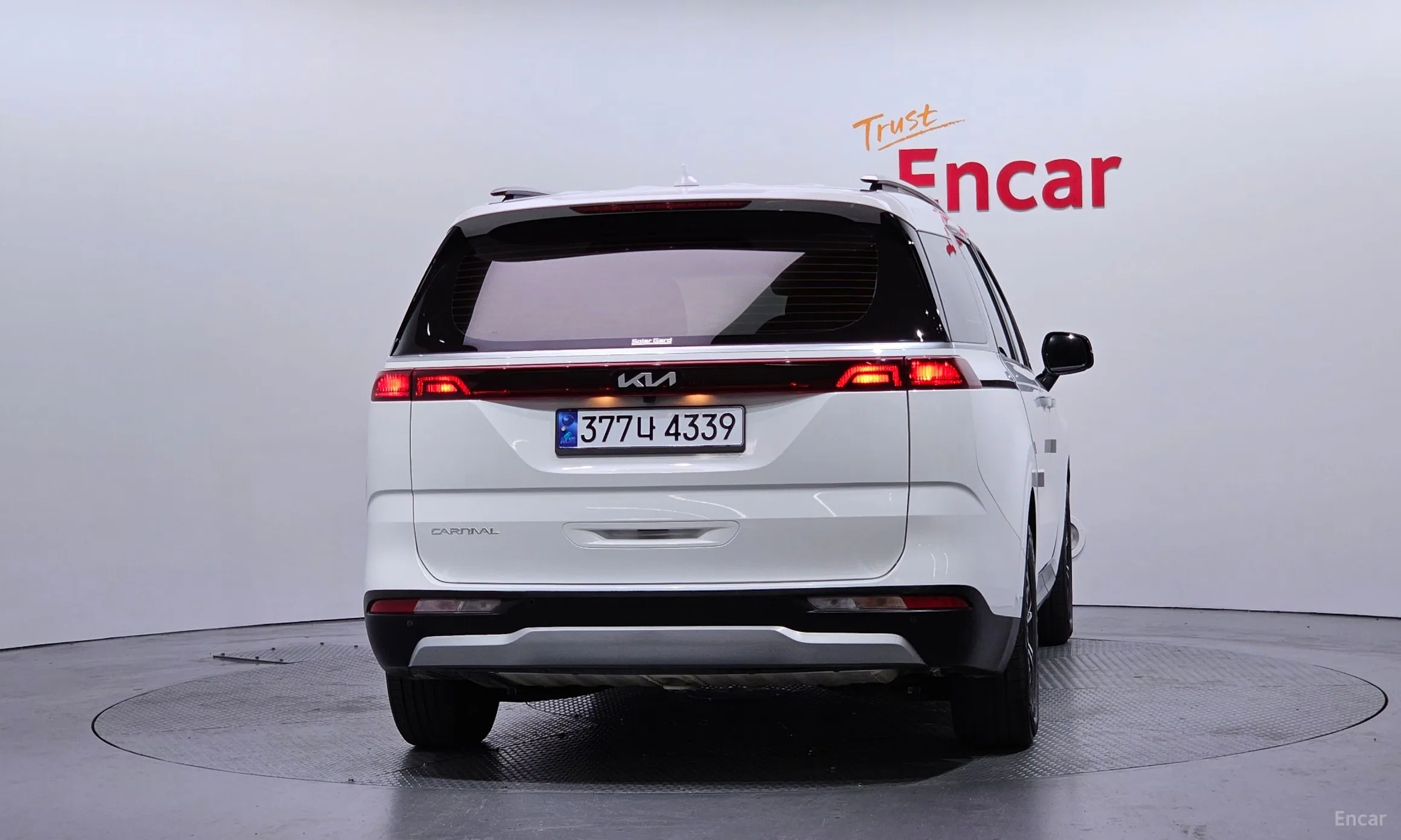 Kia Carnival Gen 4 превью 4