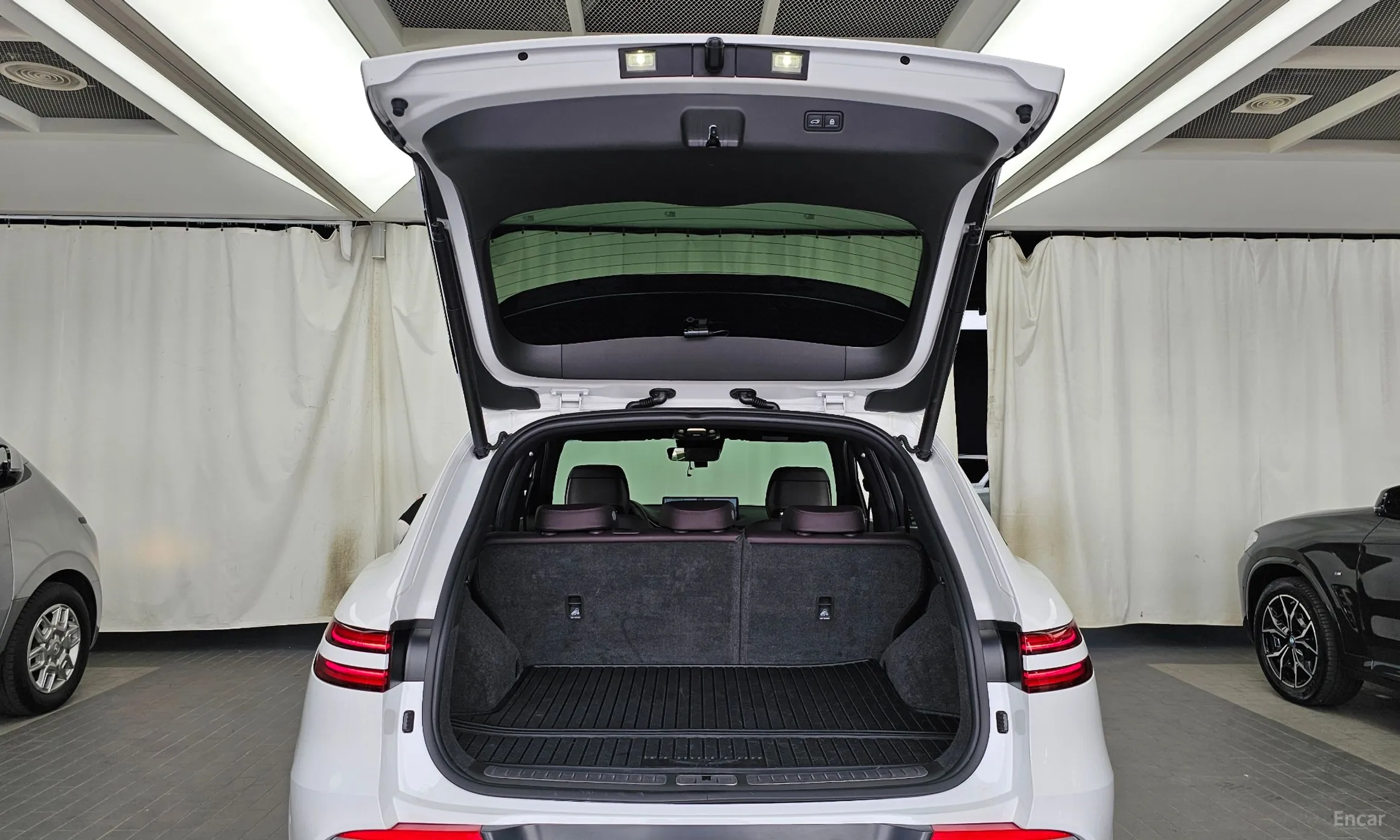 Genesis GV70 превью 20