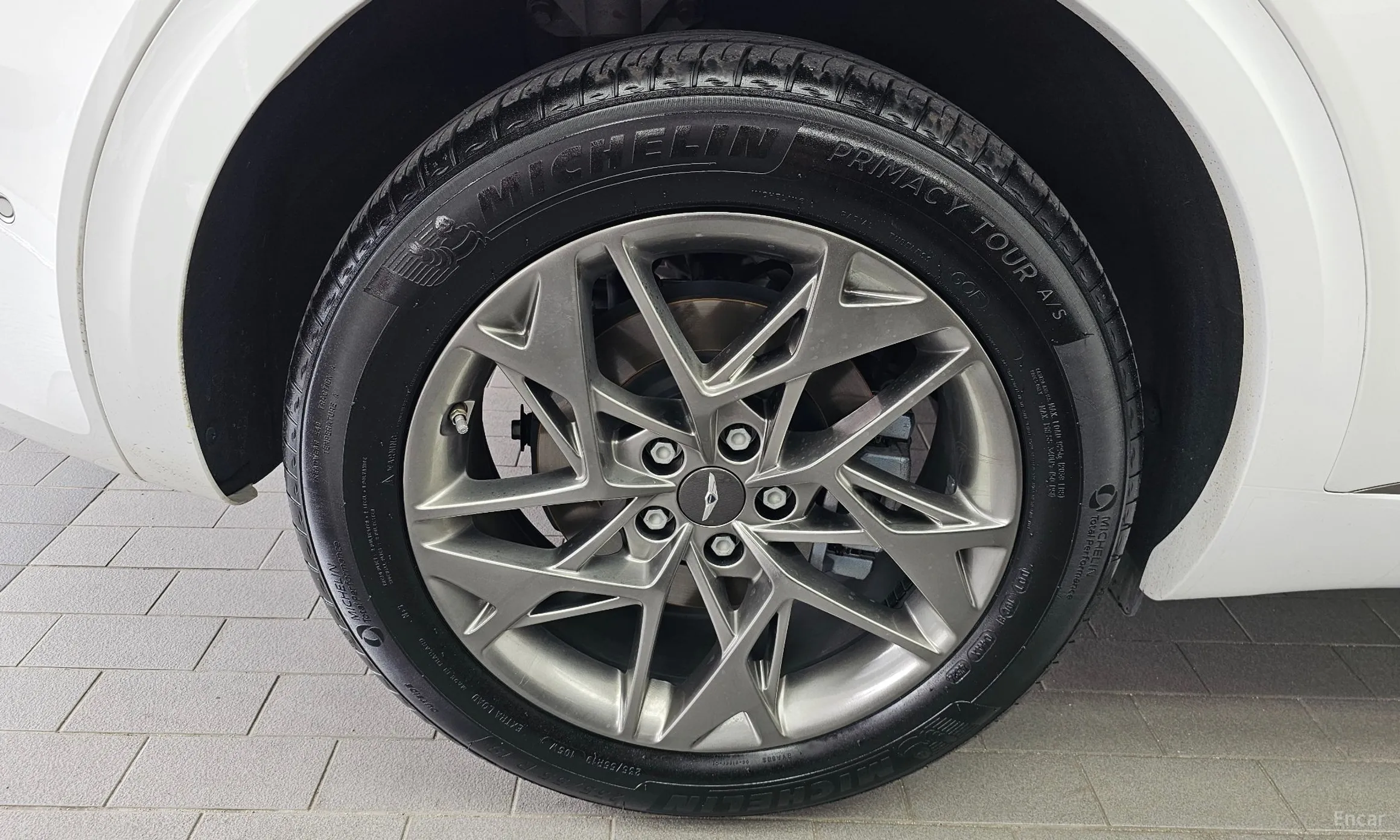 Genesis GV70 превью 5