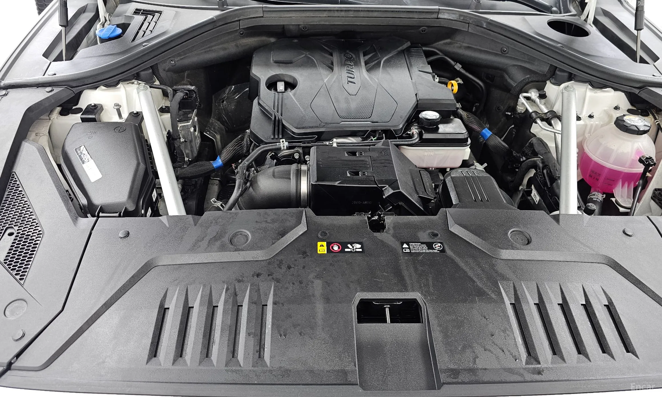 Genesis GV70 превью 6