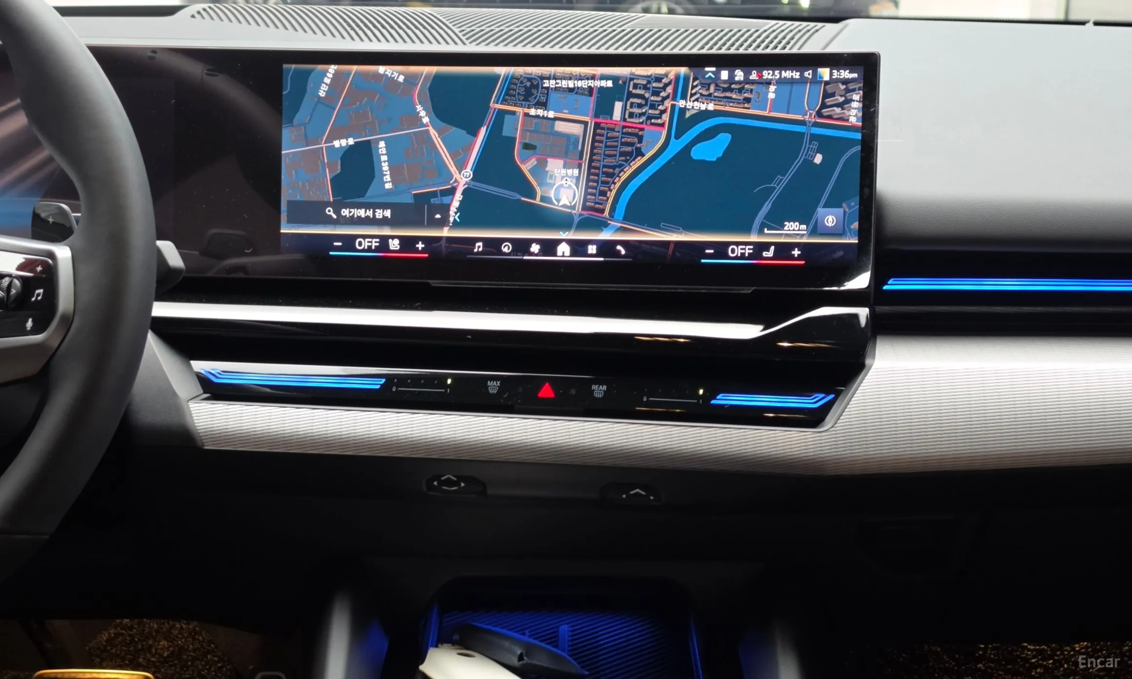 BMW 5 Series (G60) превью 14