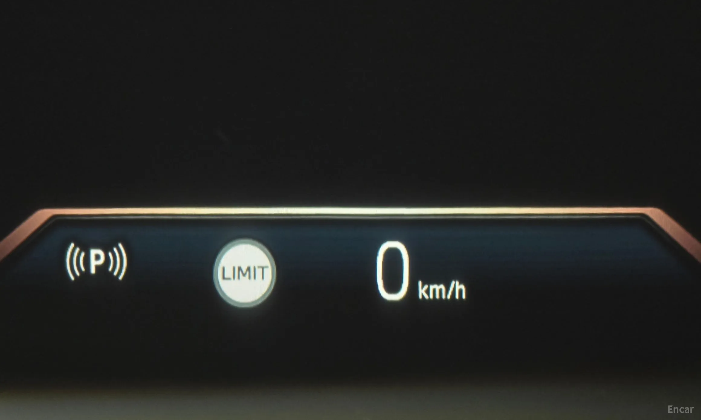 BMW 5 Series (G60) превью 16