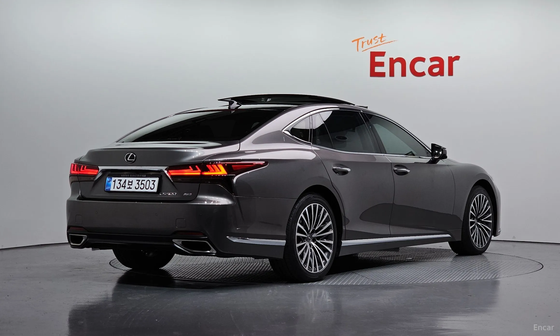 Lexus LS500 5th Generation