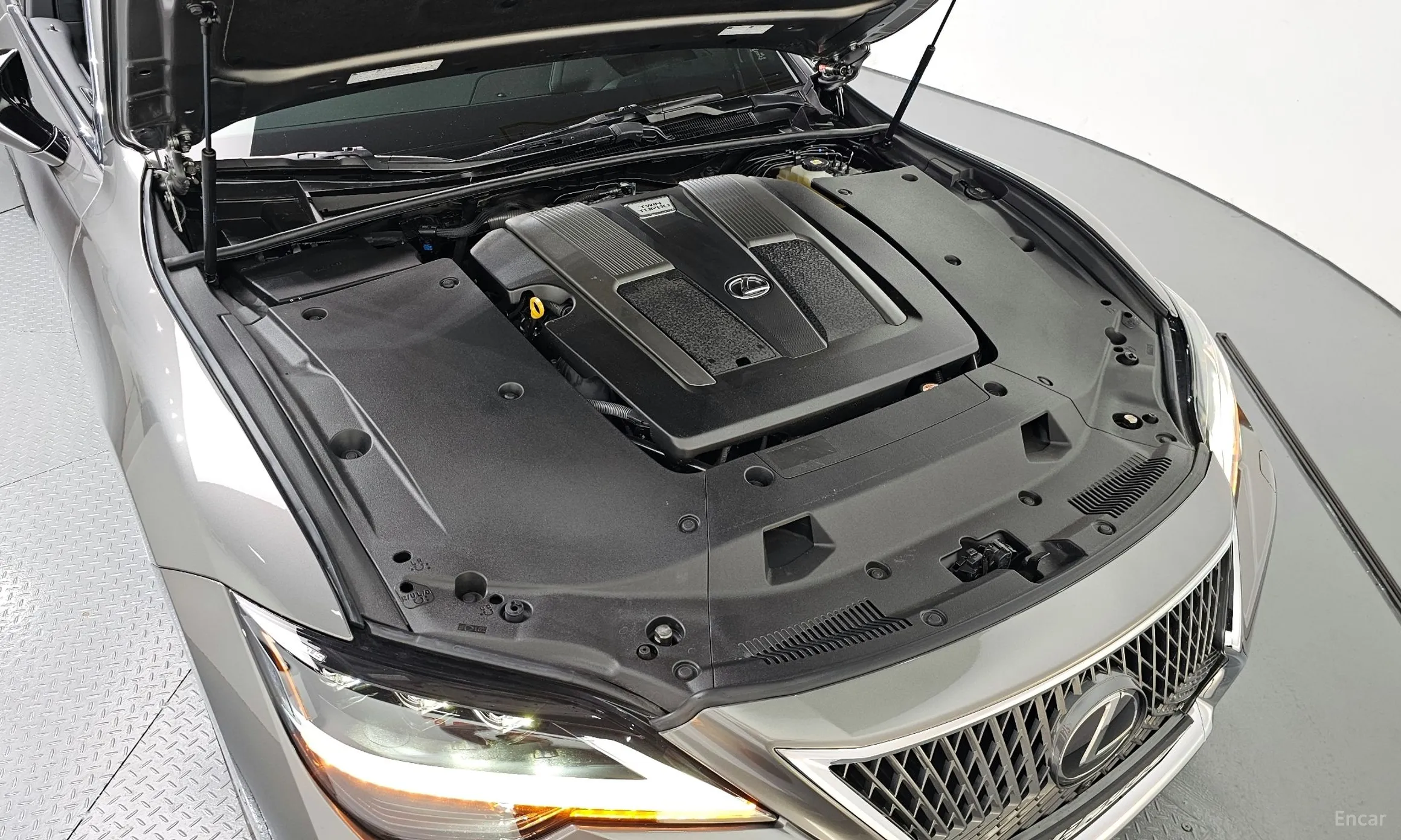Lexus LS500 5th Generation превью 6