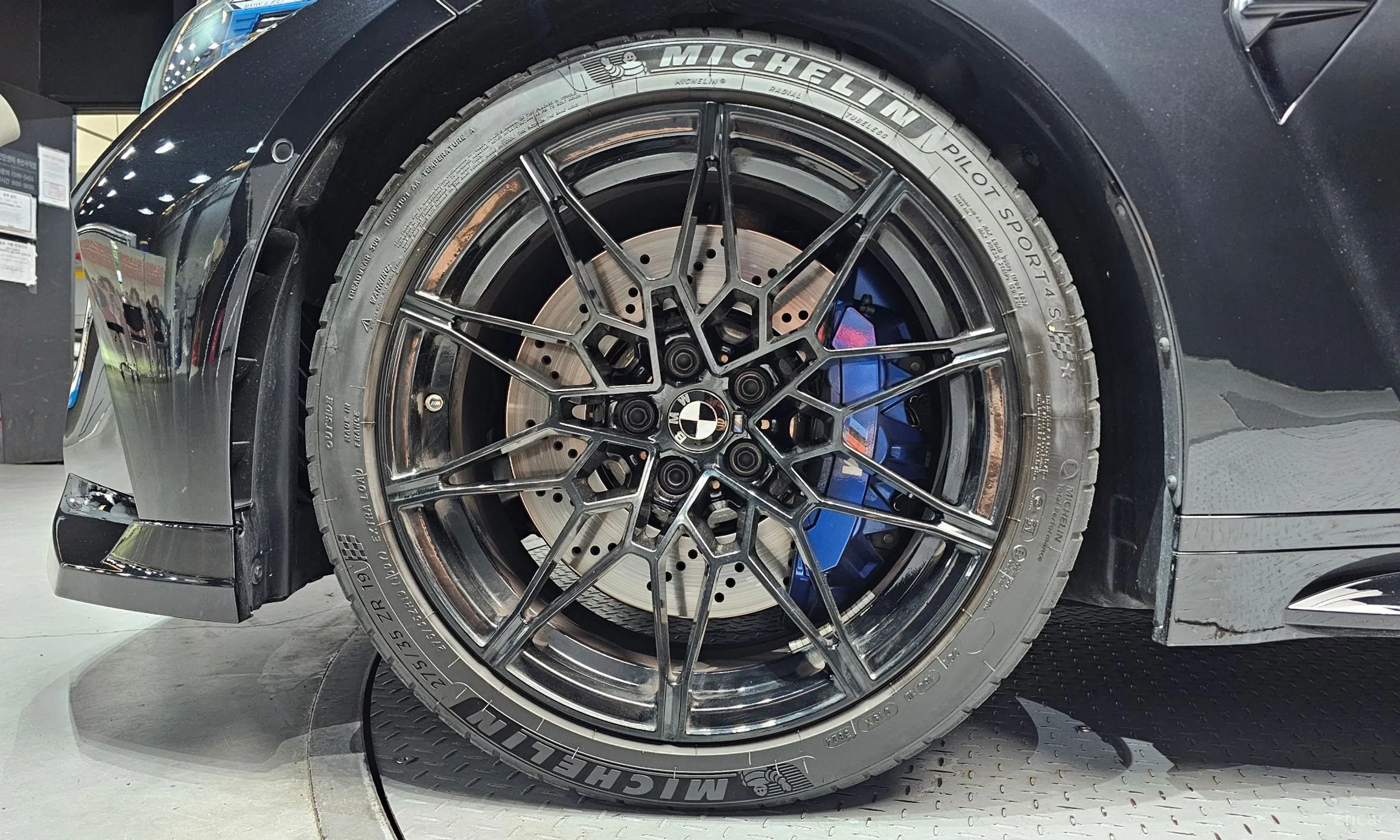 BMW M3 (G80) превью 5