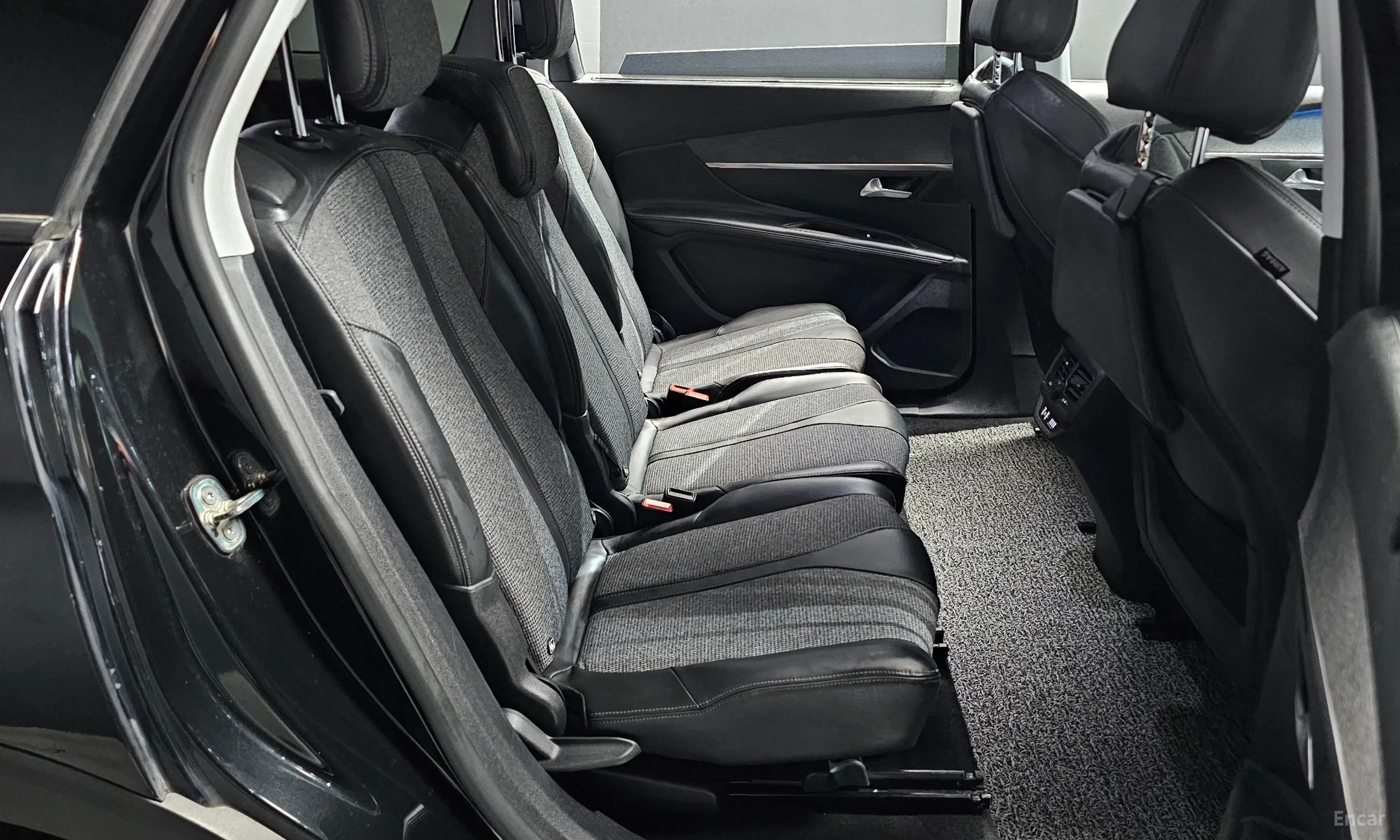Peugeot 5008 2nd generation превью 12