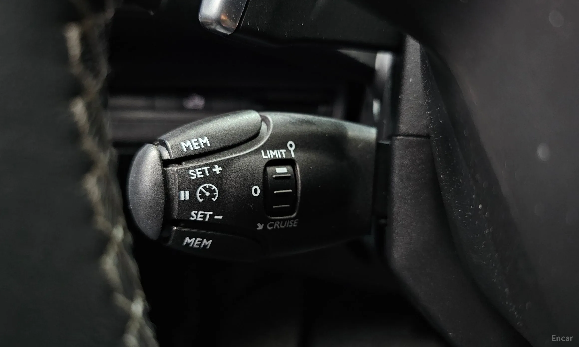 Peugeot 5008 2nd generation превью 18