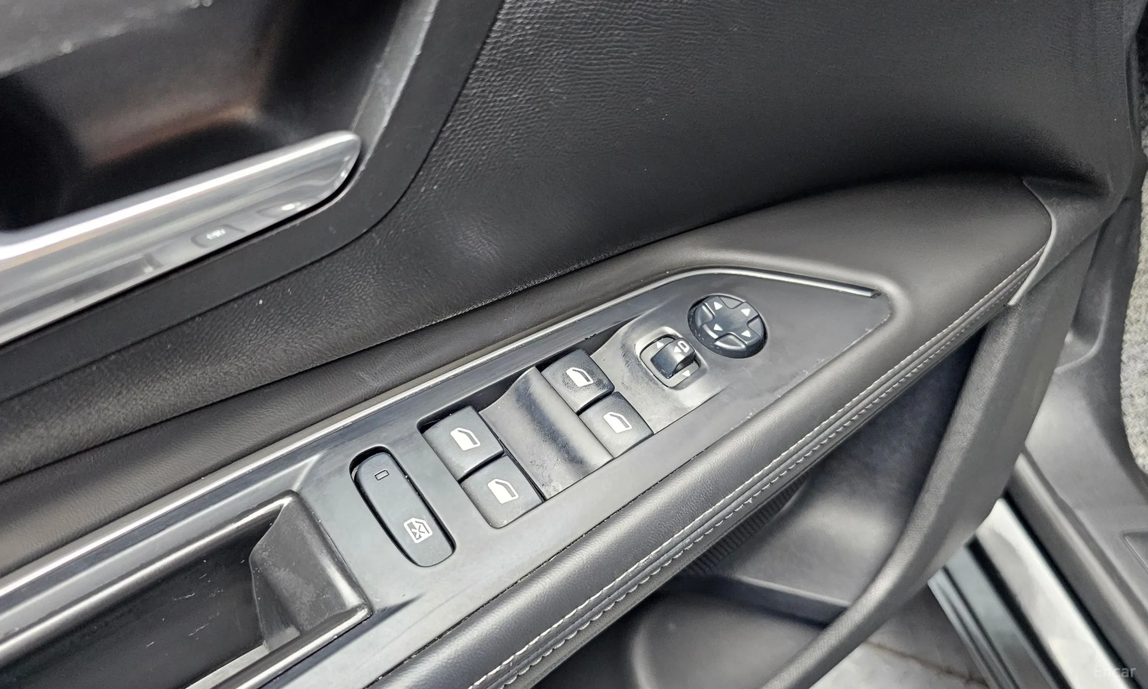 Peugeot 5008 2nd generation превью 19