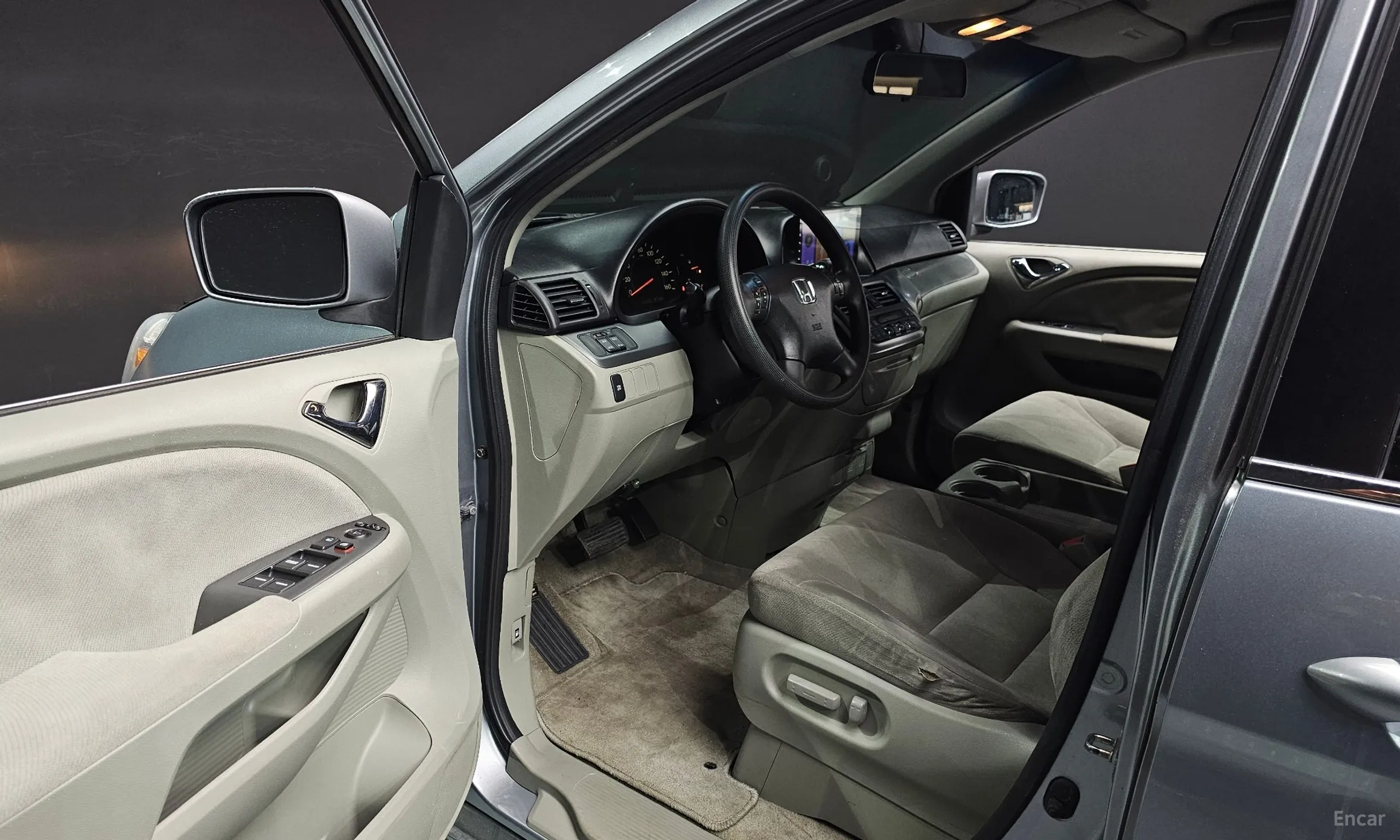 Honda Odyssey превью 10
