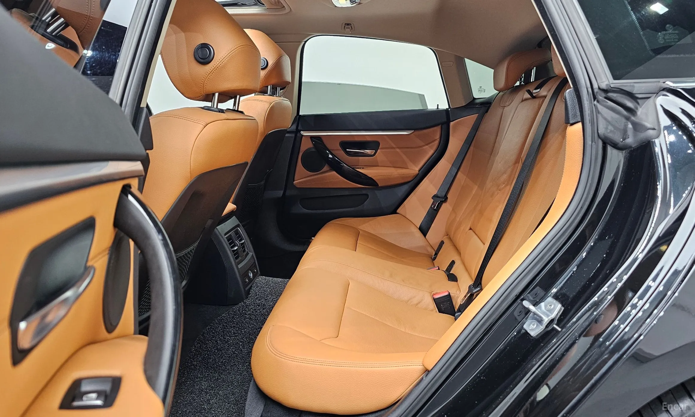 BMW Series 4 (F32) превью 10