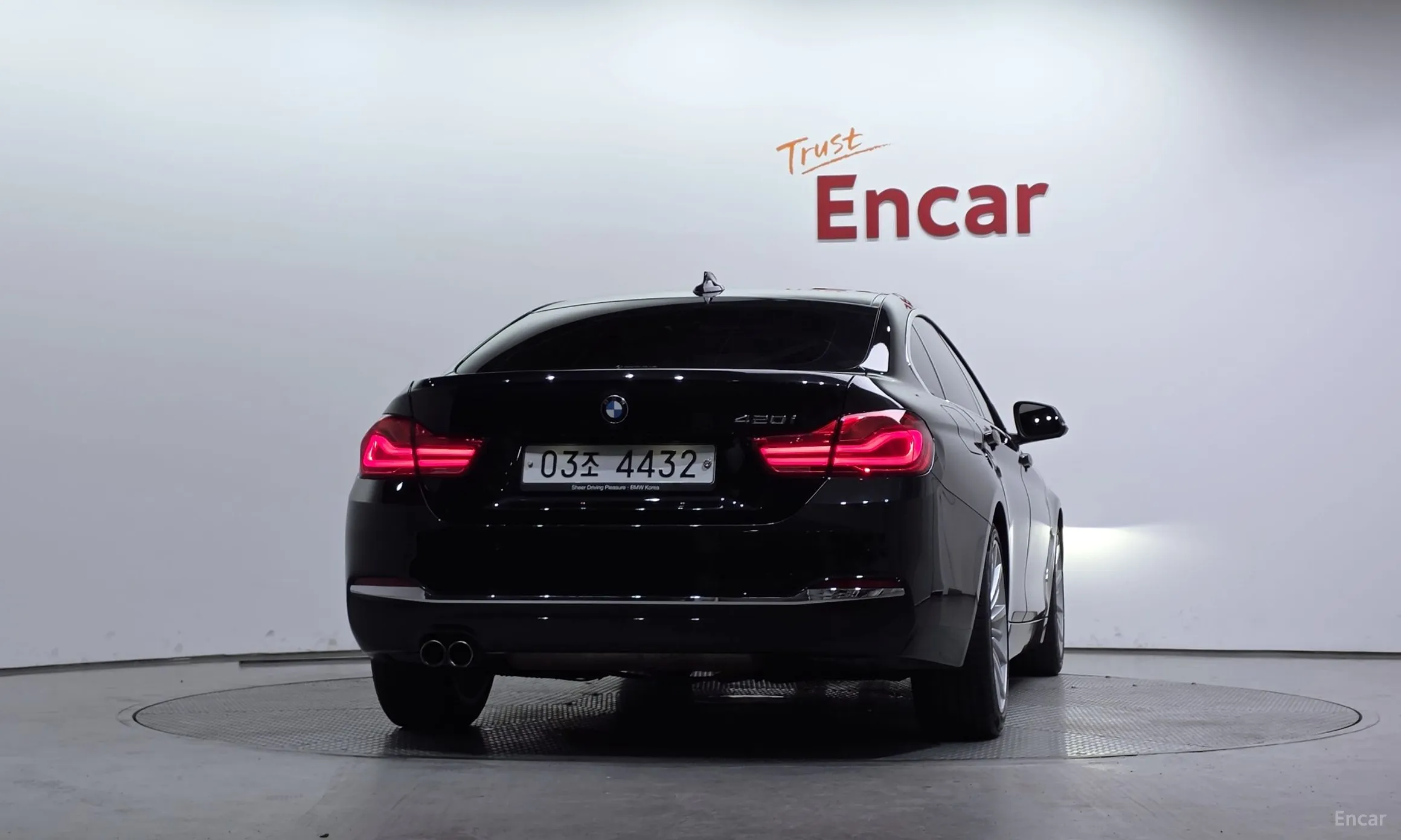 BMW Series 4 (F32) превью 4