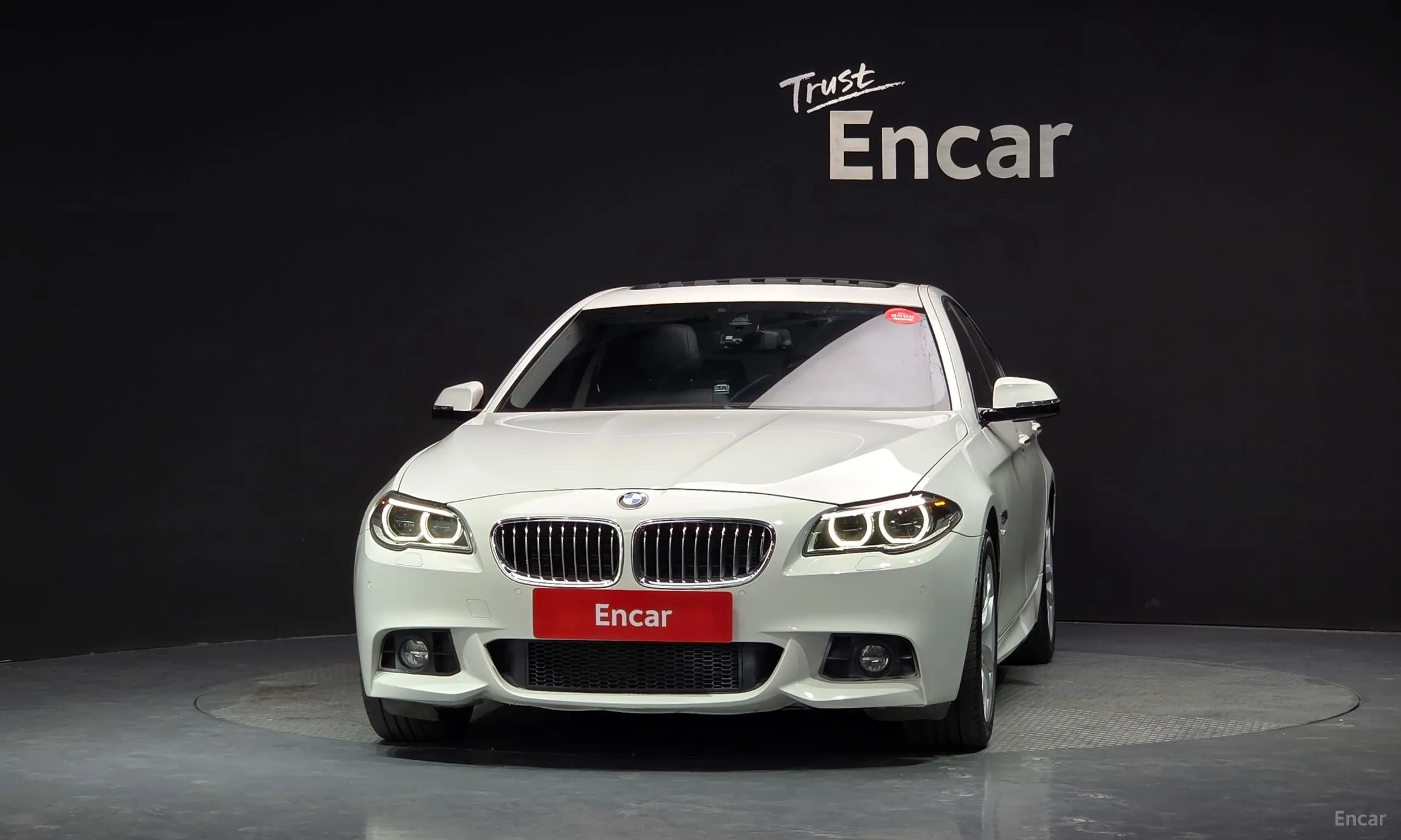 BMW 5 Series (F10) превью 3