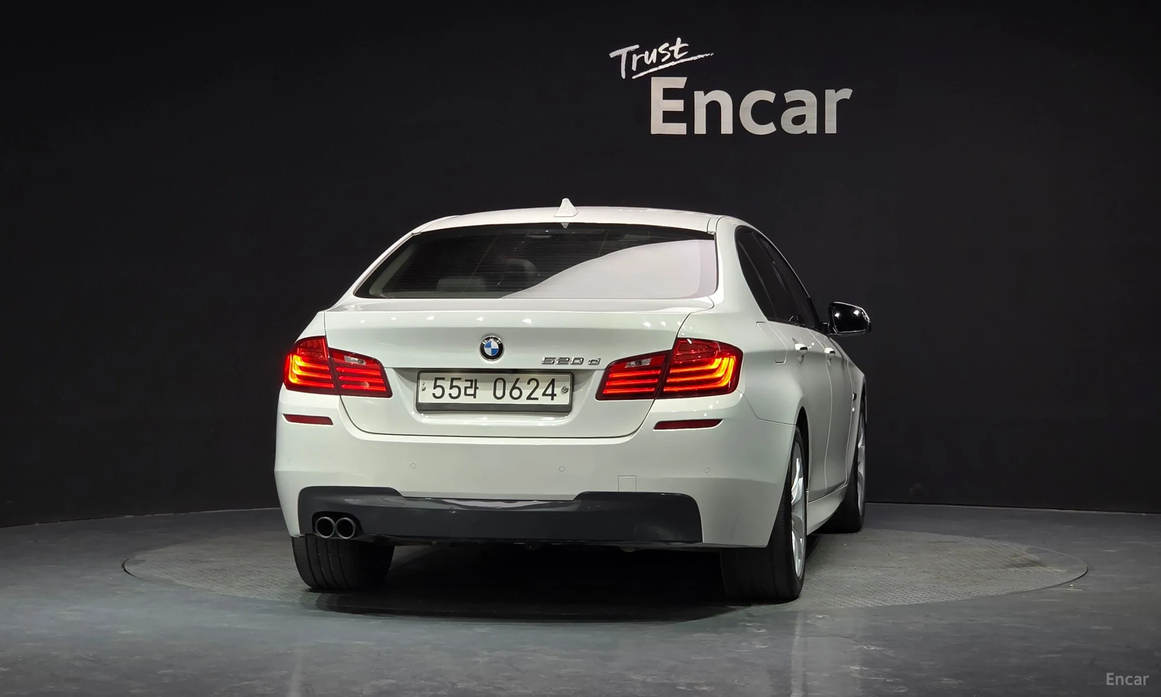 BMW 5 Series (F10) превью 4