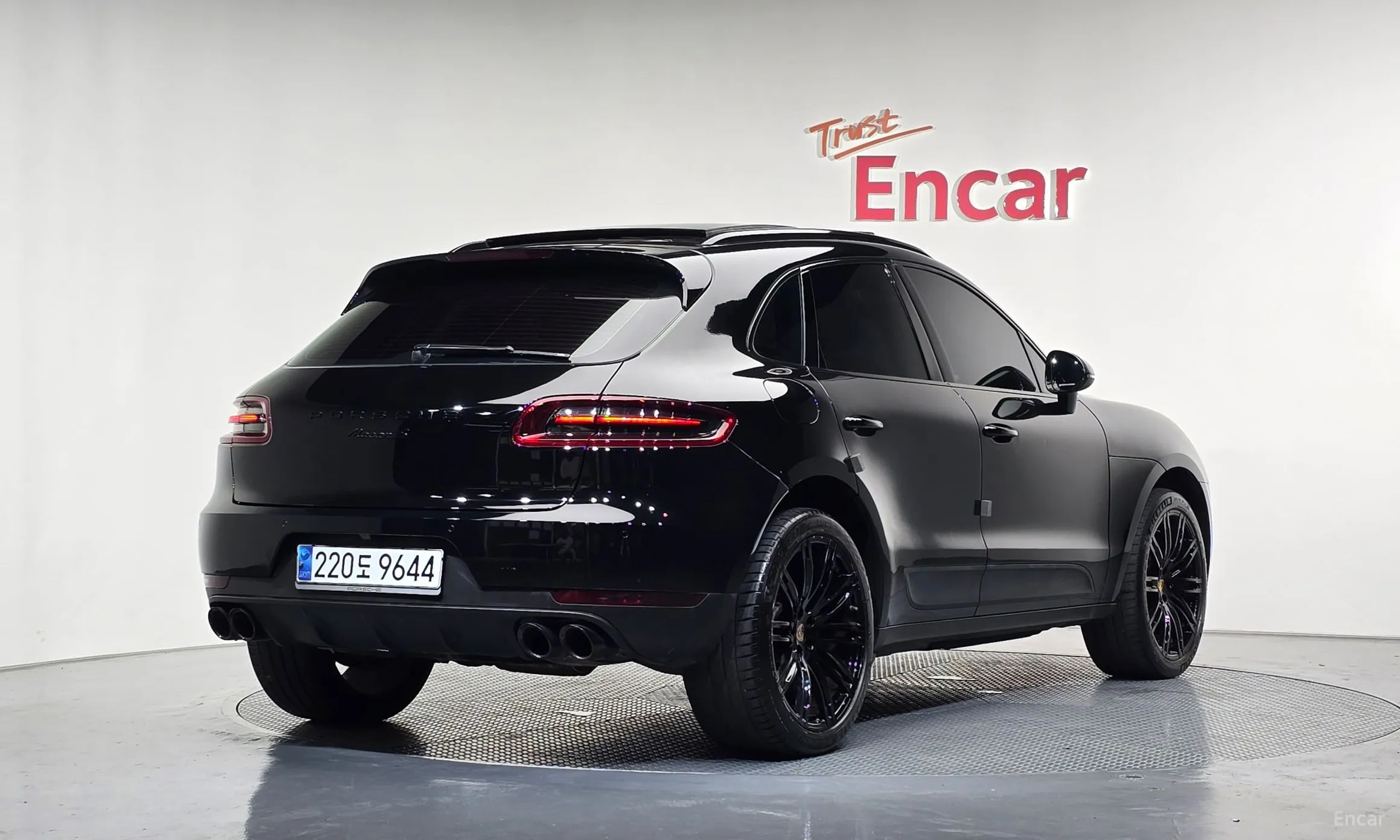 Porsche Macan превью 2