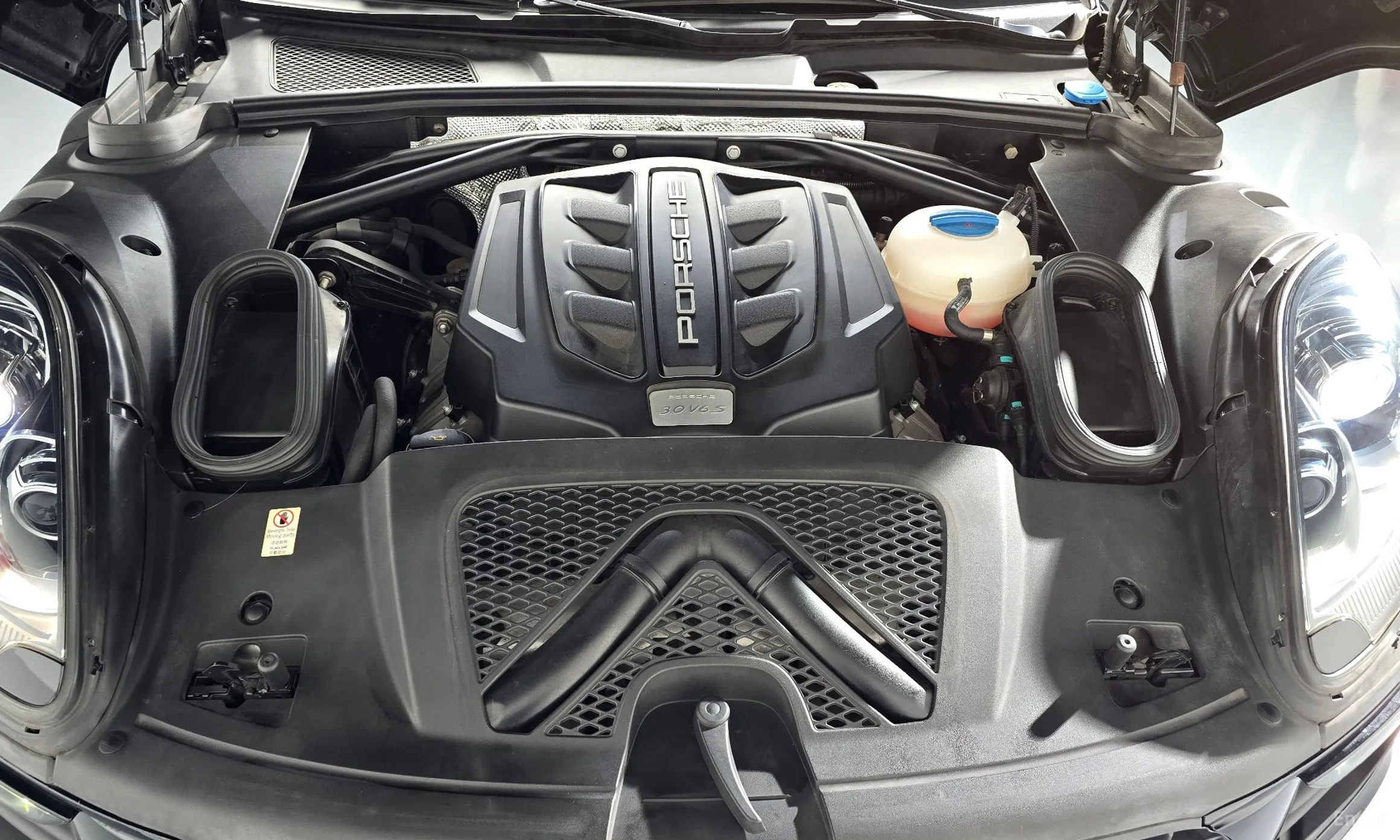 Porsche Macan превью 6