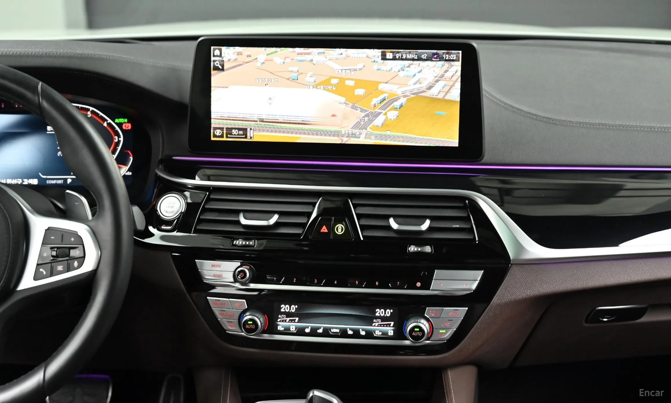 BMW 5 Series (G30) превью 14