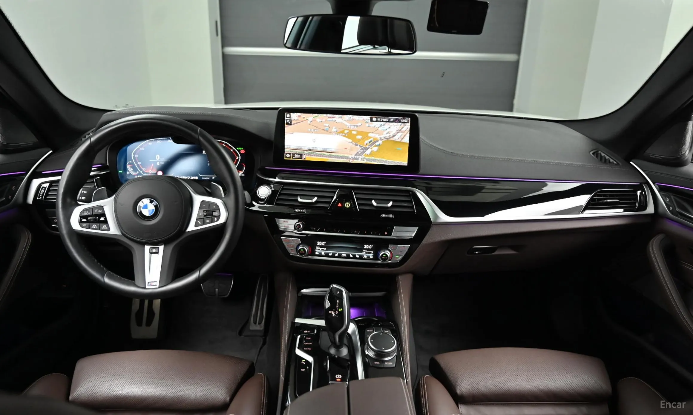 BMW 5 Series (G30) превью 7