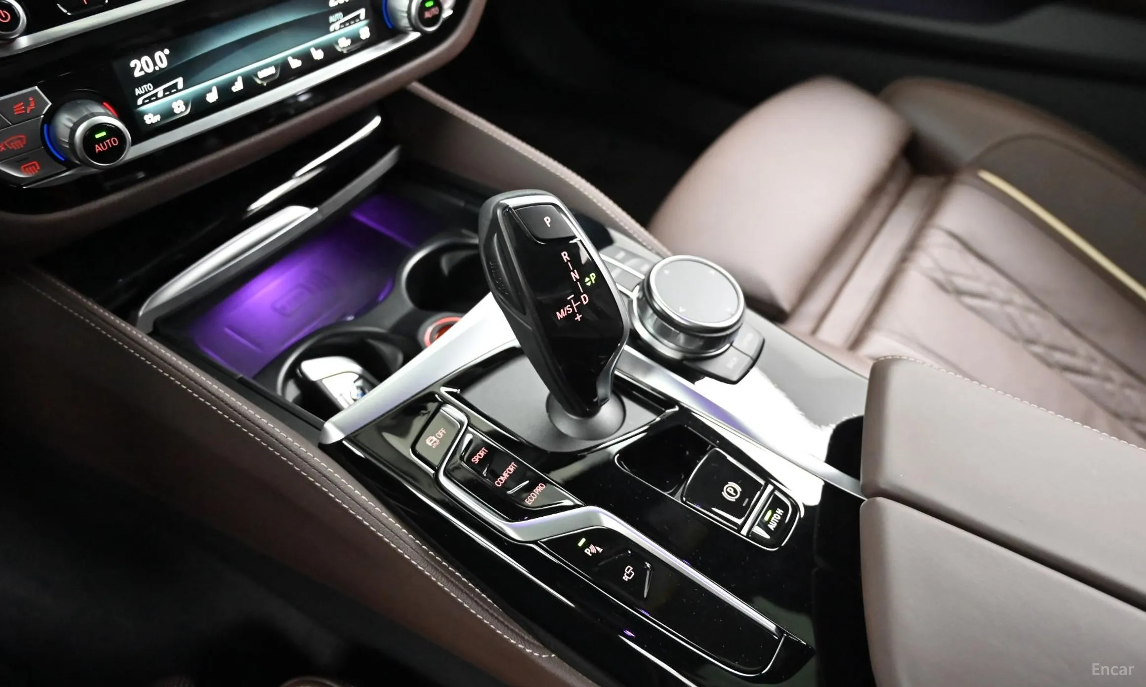 BMW 5 Series (G30) превью 9